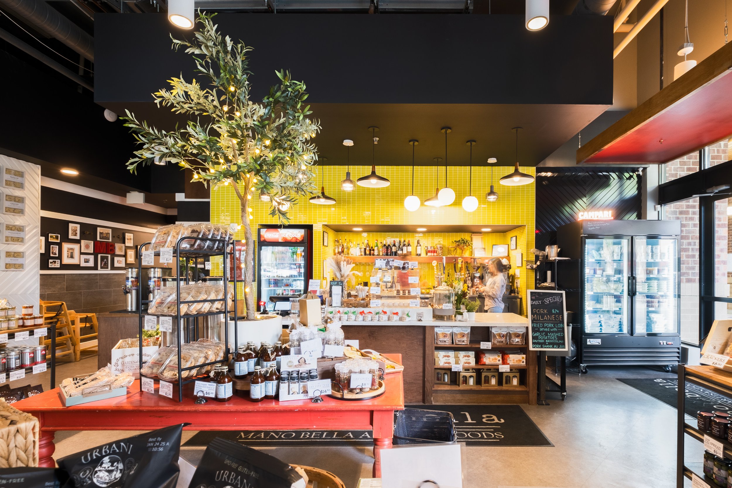 Mano_Bella_establishment_07.jpg