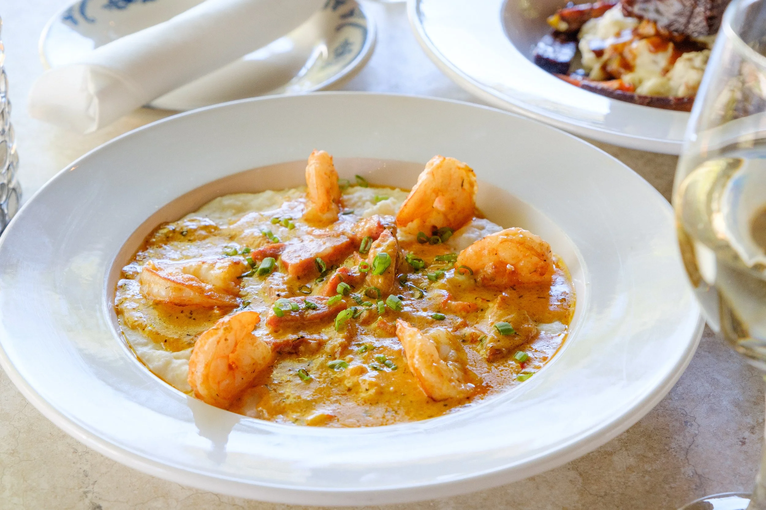 Southern_Pecan_shrimp_and_grits_04.jpg
