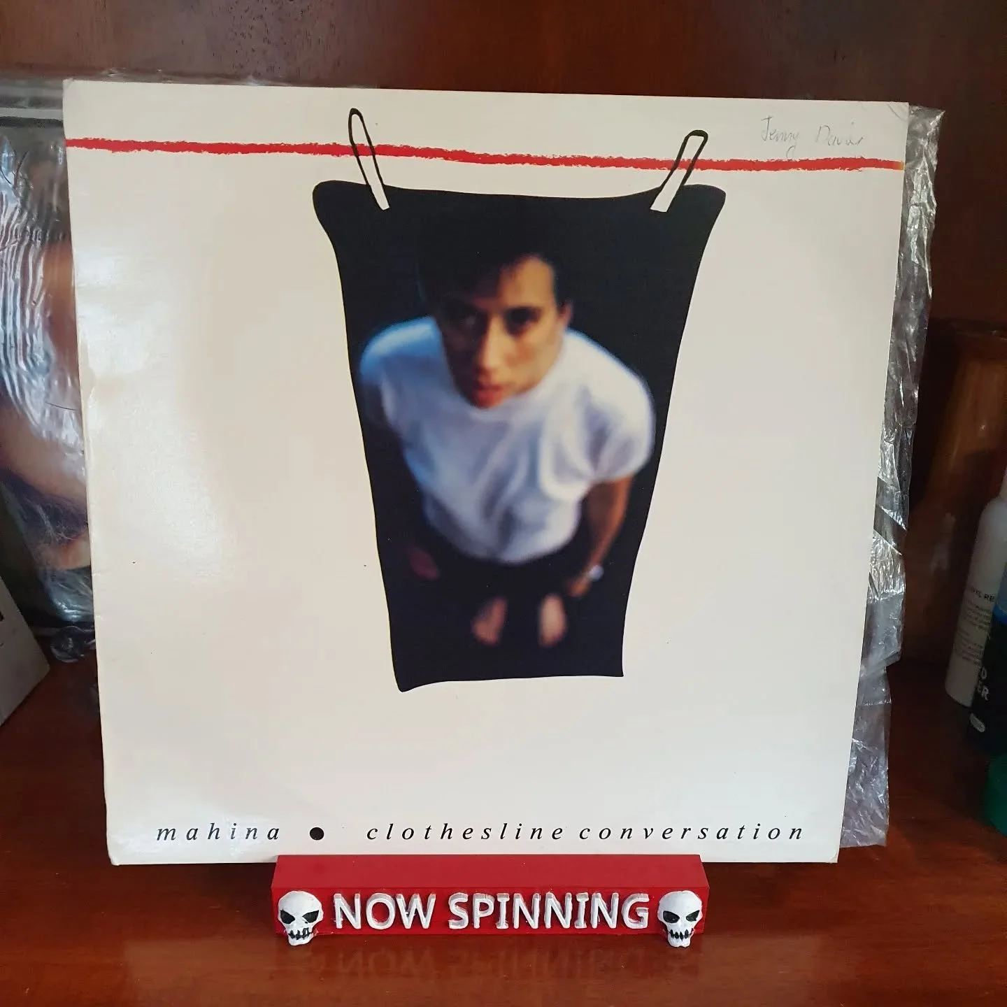 Sunday afternoon listens while doing creative things. 

Perfect for creative activation, system change... all feminist beliefs, love it sis 💖

#vinyllove
#sundayvibes 
#creativeactivation