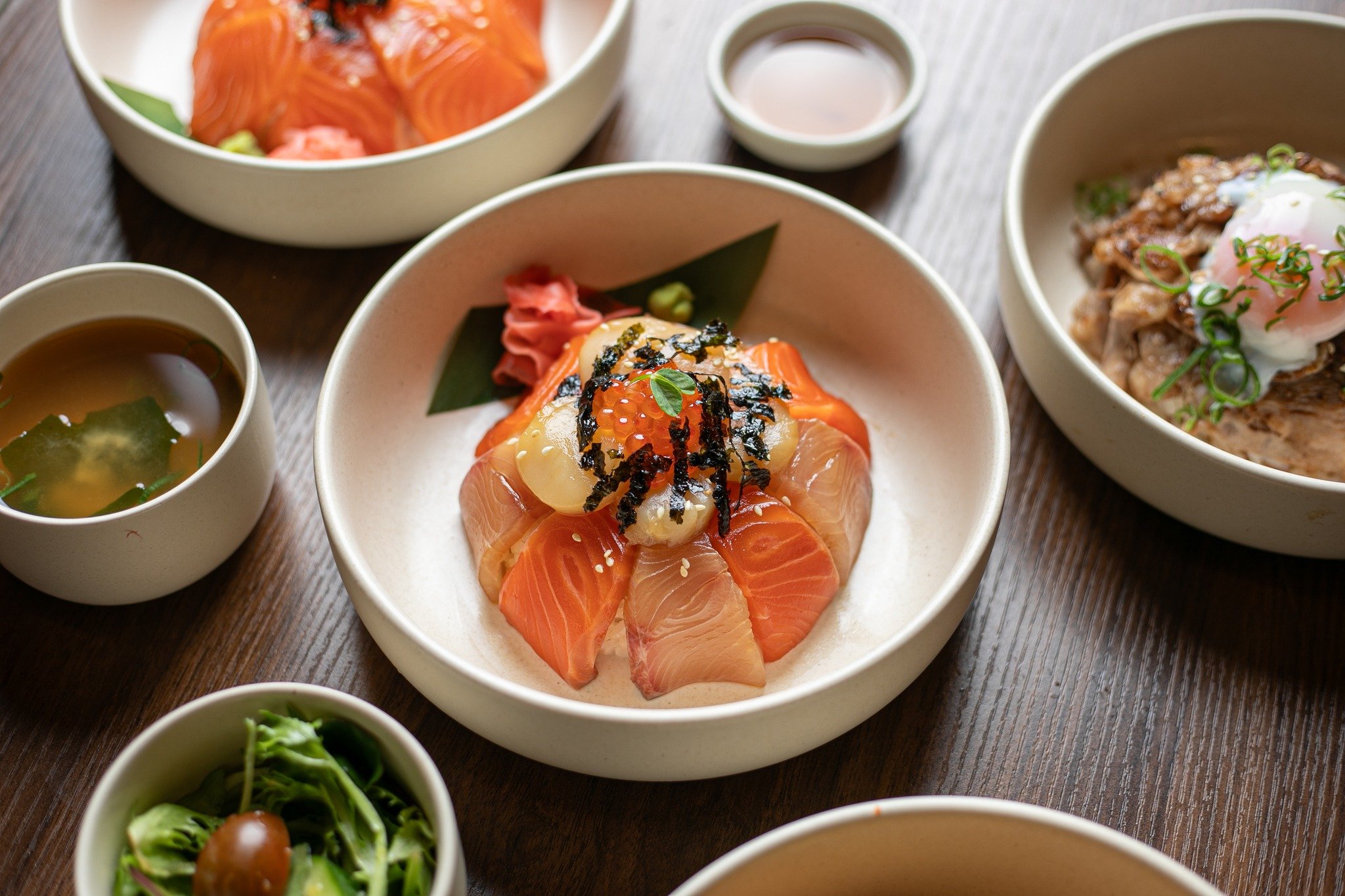 Chop Chop's weekday lunch menu is a feast for the senses! 

Check out our Sashimi Don featuring soy-cured salmon, kingfish, scallop, and salmon roe. Plus, many other tempting don options to choose from!

Book now through the link in our bio.

#ChopCh