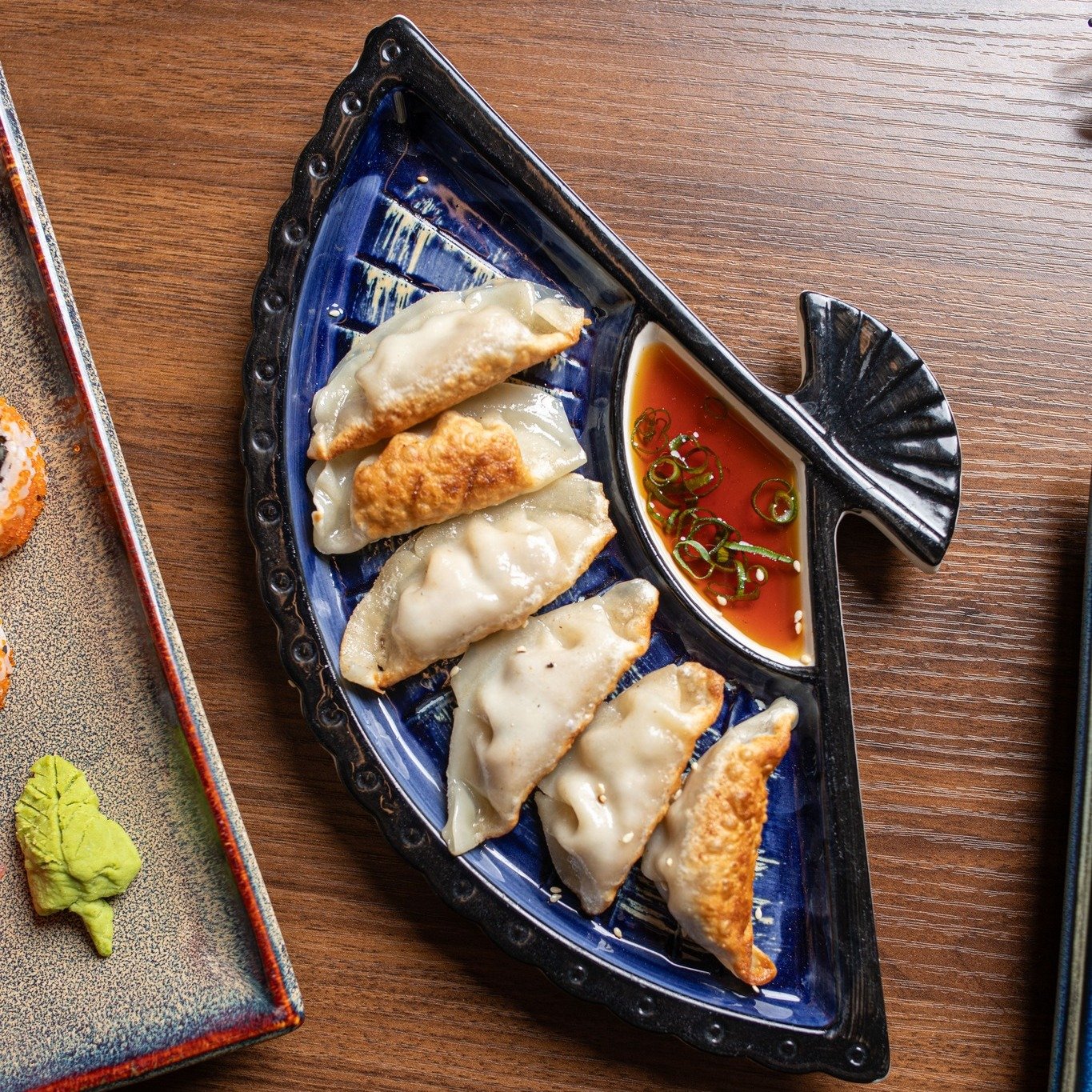 Satisfy your cravings with our Pan-Fried Chicken Gyoza! 

Indulge in 6 mouthwatering pieces filled with flavourful chicken, mushroom, and dipped in tangy ponzu sauce.

#ChopChop #Canberra #Restaurant
