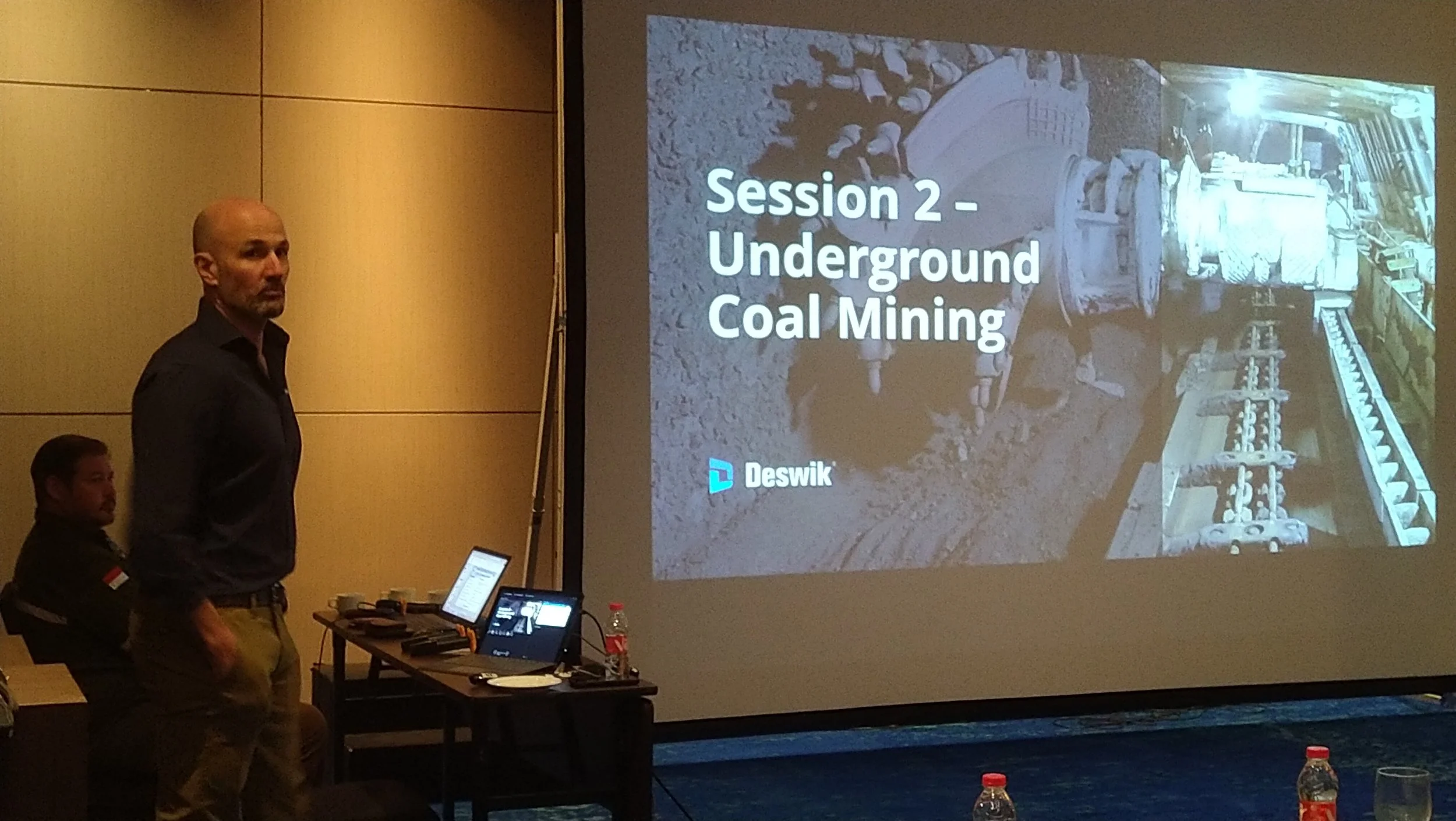  Todd Vallance (Deswik) beginning the next session 