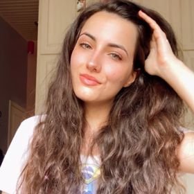 Meet the Filmmaker Adrielle Eispu