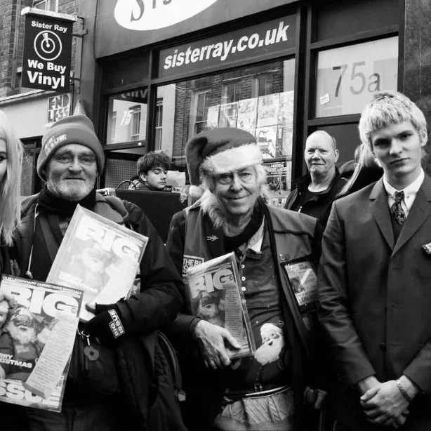 The Molotovs shut down Oasis Street in Soho with a Christmas guerrilla gig supporting Big Issue ‘Stop, Talk &amp; Support’