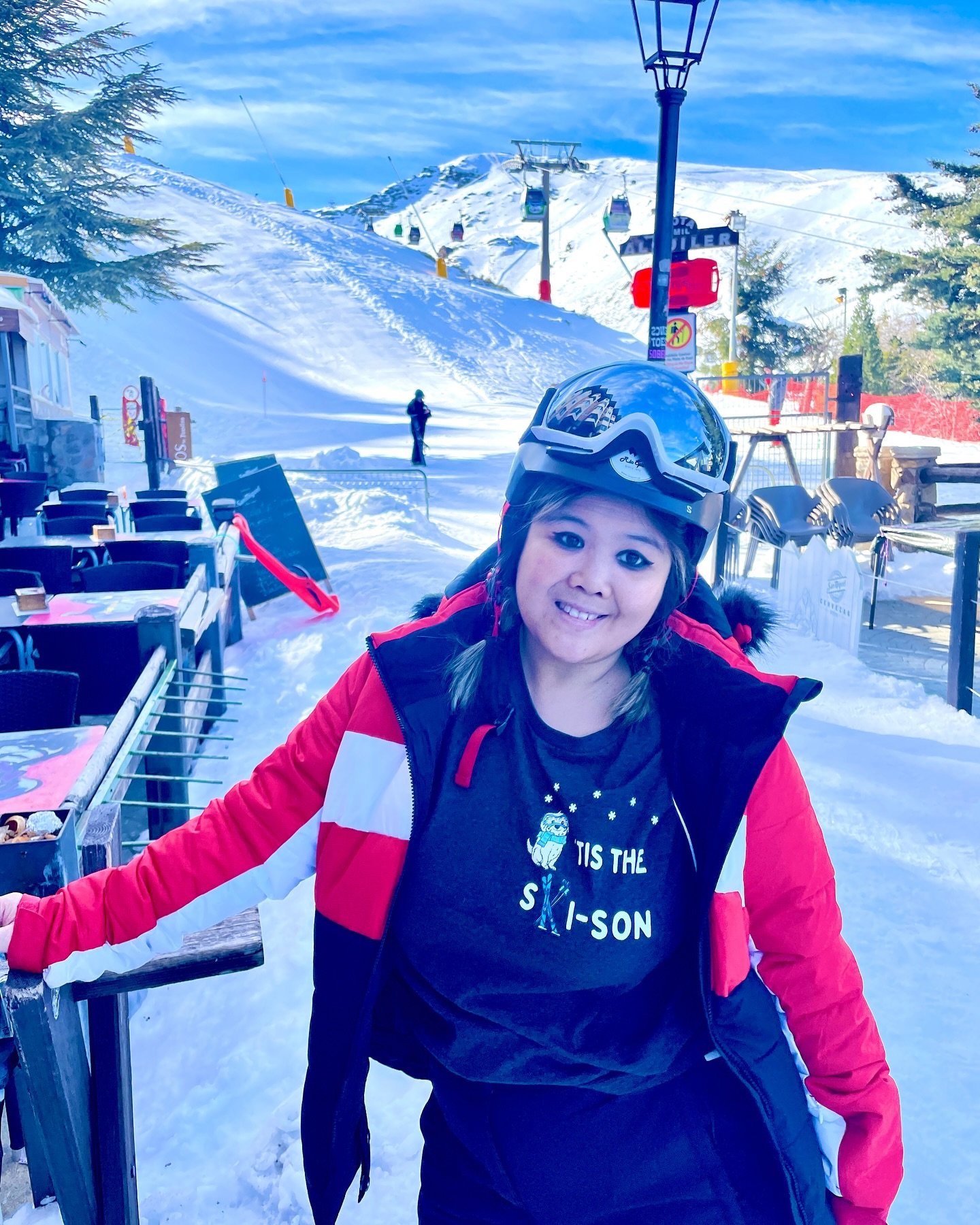 T I S  T H E  S K I - S O N

Are you heading to the slopes this ski season 🎿⛷️
Or perhaps know someone who is and would love one of these as a Christmas present? Or perhaps you have had your eyes on one for yourself.

There is still time to order to