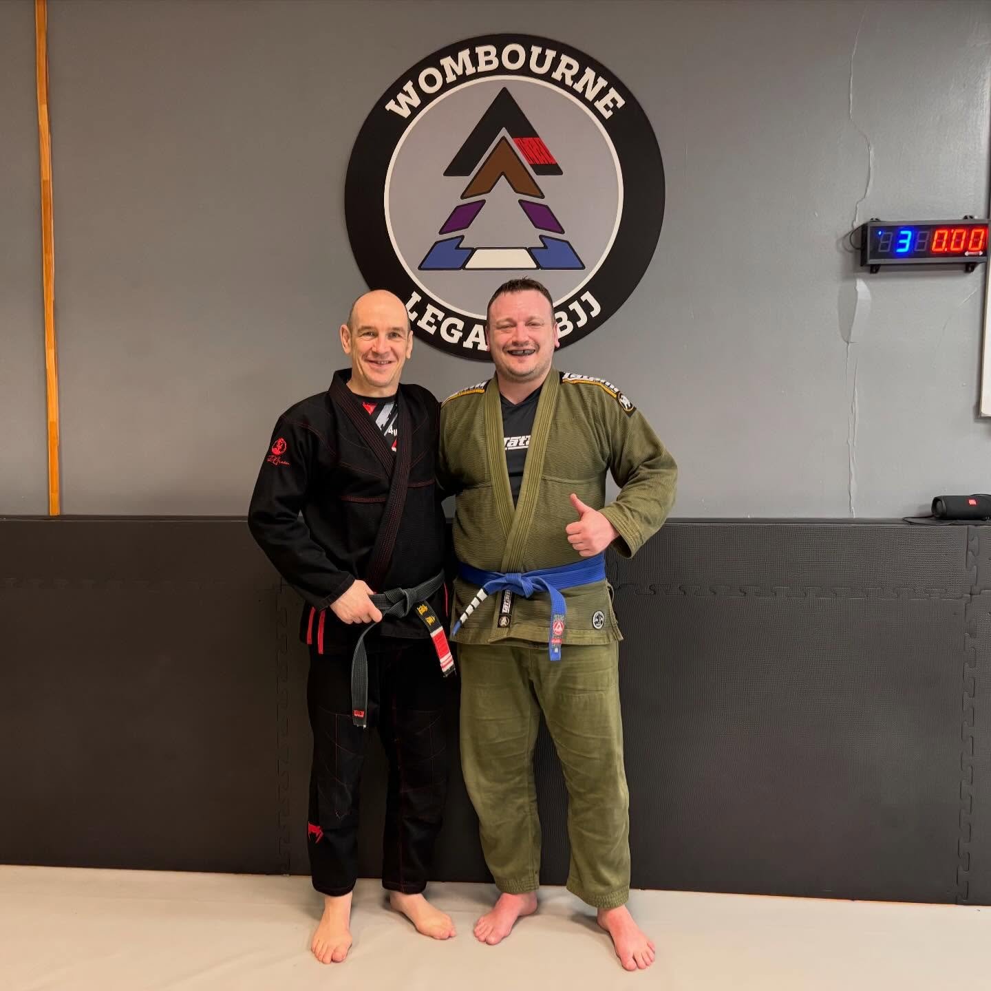 Congratulations to @harpergrant1986 on earning his fourth stripe. Consistency pays off

#mauriciogomeslegacy #wombournelegacybjj #braulioestimablackbelt #jiujitsu #bjj womensbjj selfdefence kidsmartialarts wombourne pensnett wallheath wordsley kingsw