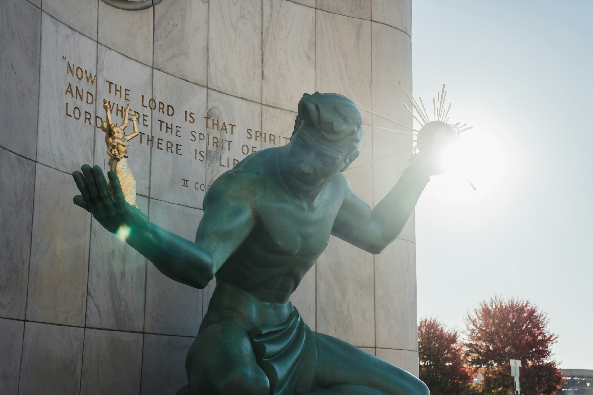 Paris vs. Detroit – Navigating Two Distinct Art Worlds