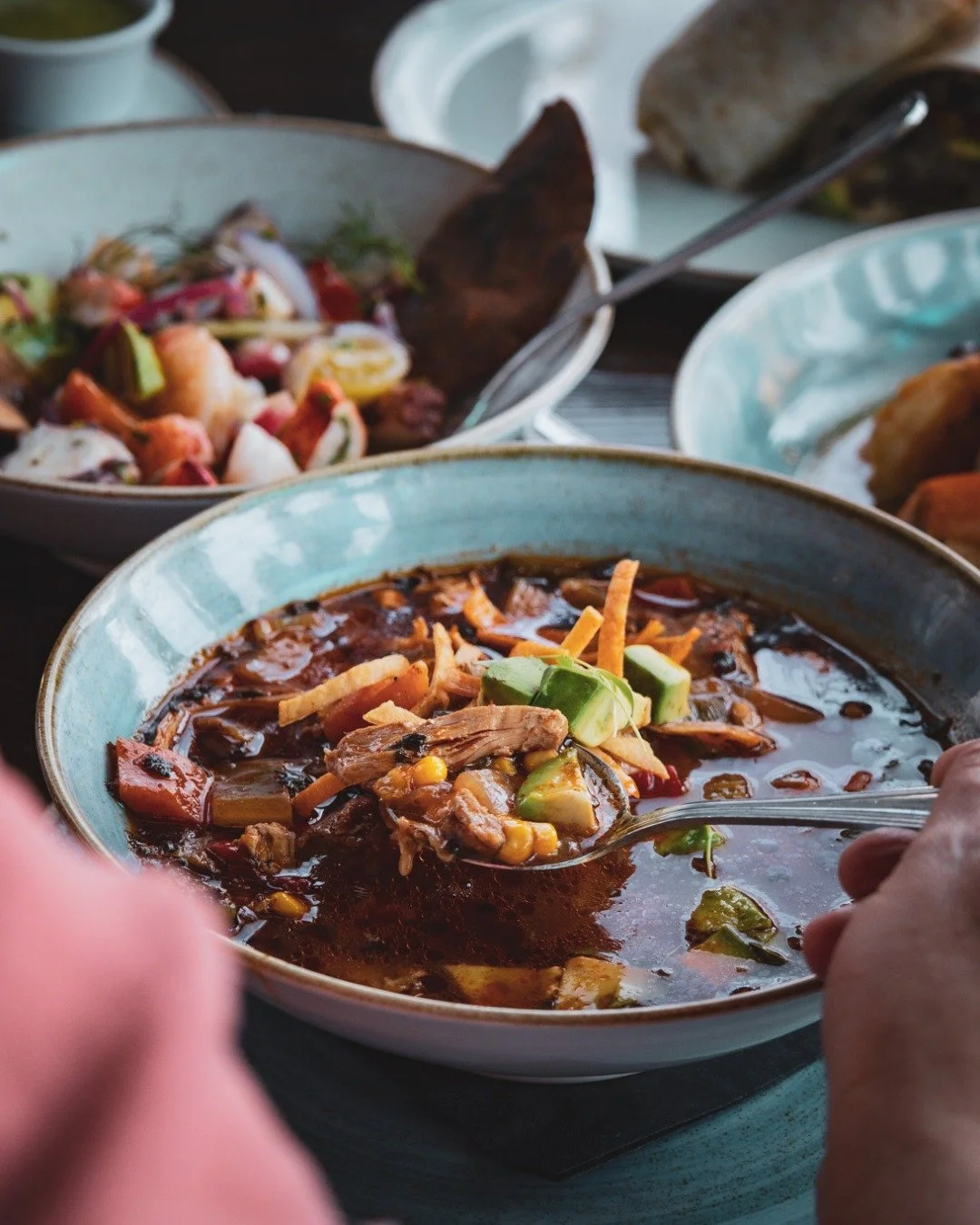 Only FOUR seats left! 👩&zwj;🍳
Join Chefs Gino Calleja and Jos&eacute; Rojas this Tuesday, Nov 4 at 6 PM for Sopa de Tradici&oacute;n &mdash; a hands-on tortilla soup&ndash;making class. Learn the art of authentic Mexican flavor, enjoy small bites a