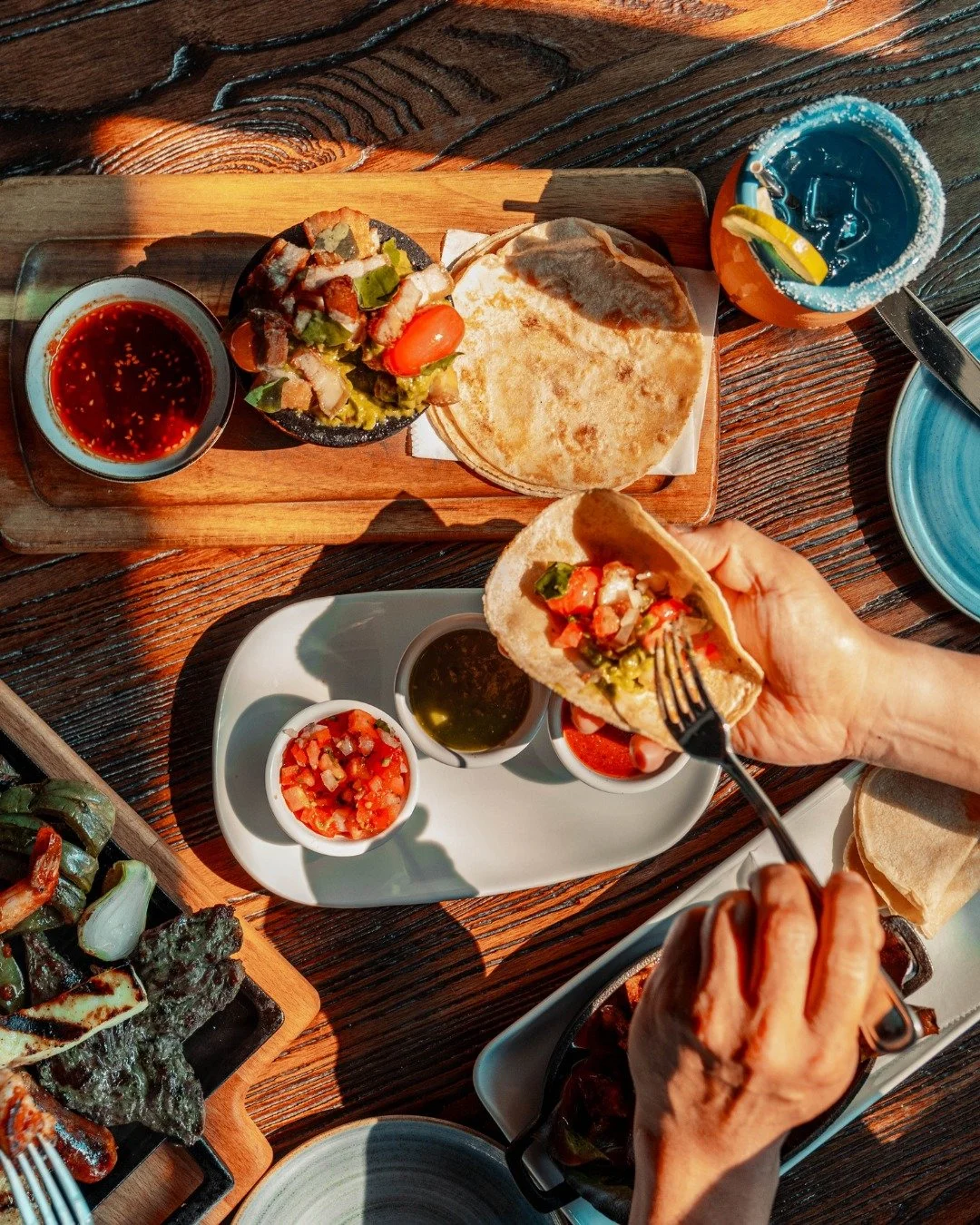 Celebrating National Avocado Day the right way. 🥑

Our Guacamole con Chicharr&oacute;n takes a classic favorite to the next level with crispy pork belly, confit tomatoes, fresh micro cilantro, salsa macha, and warm tortillas.

The perfect start to y