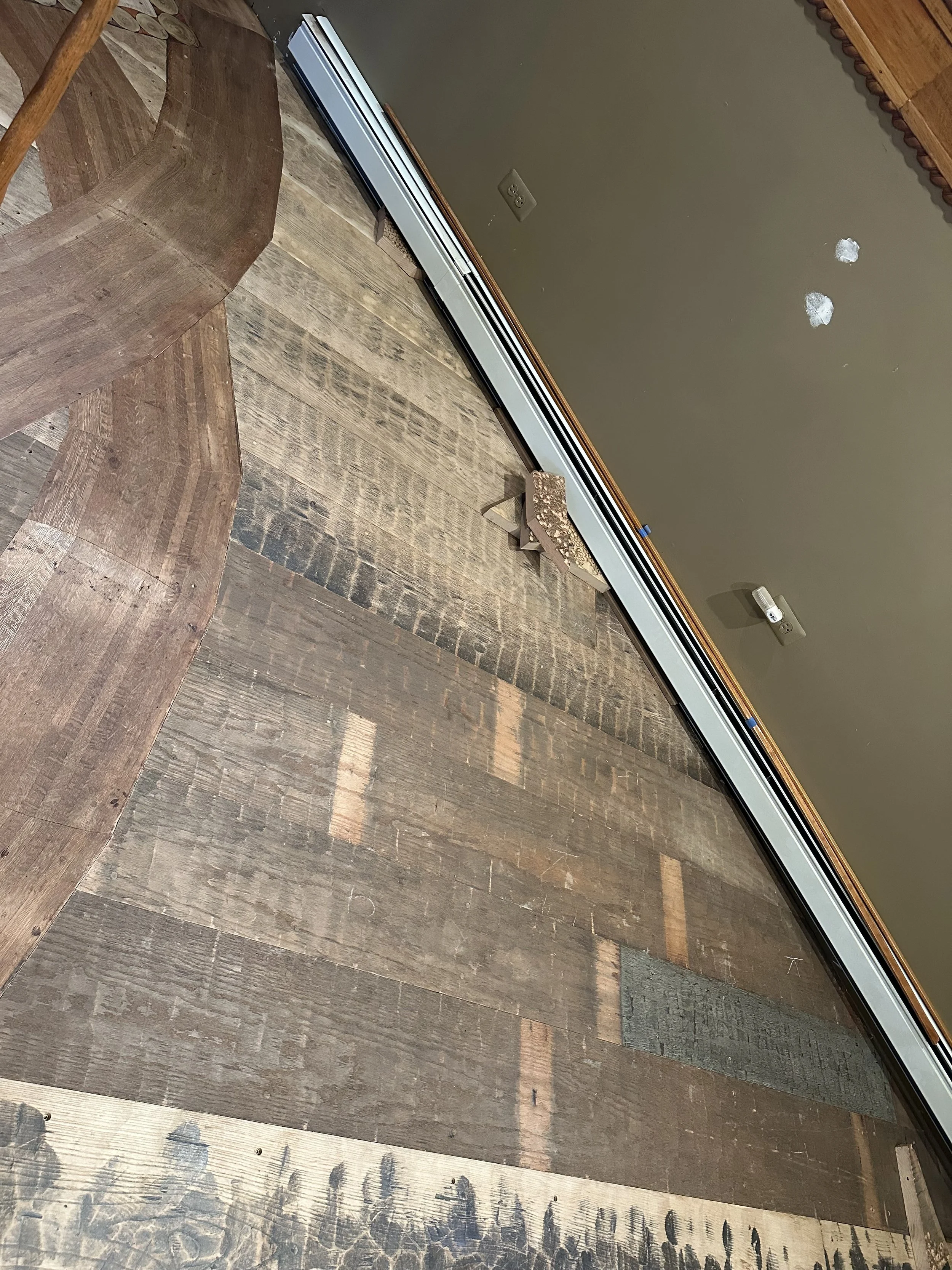 complete plugged floor space