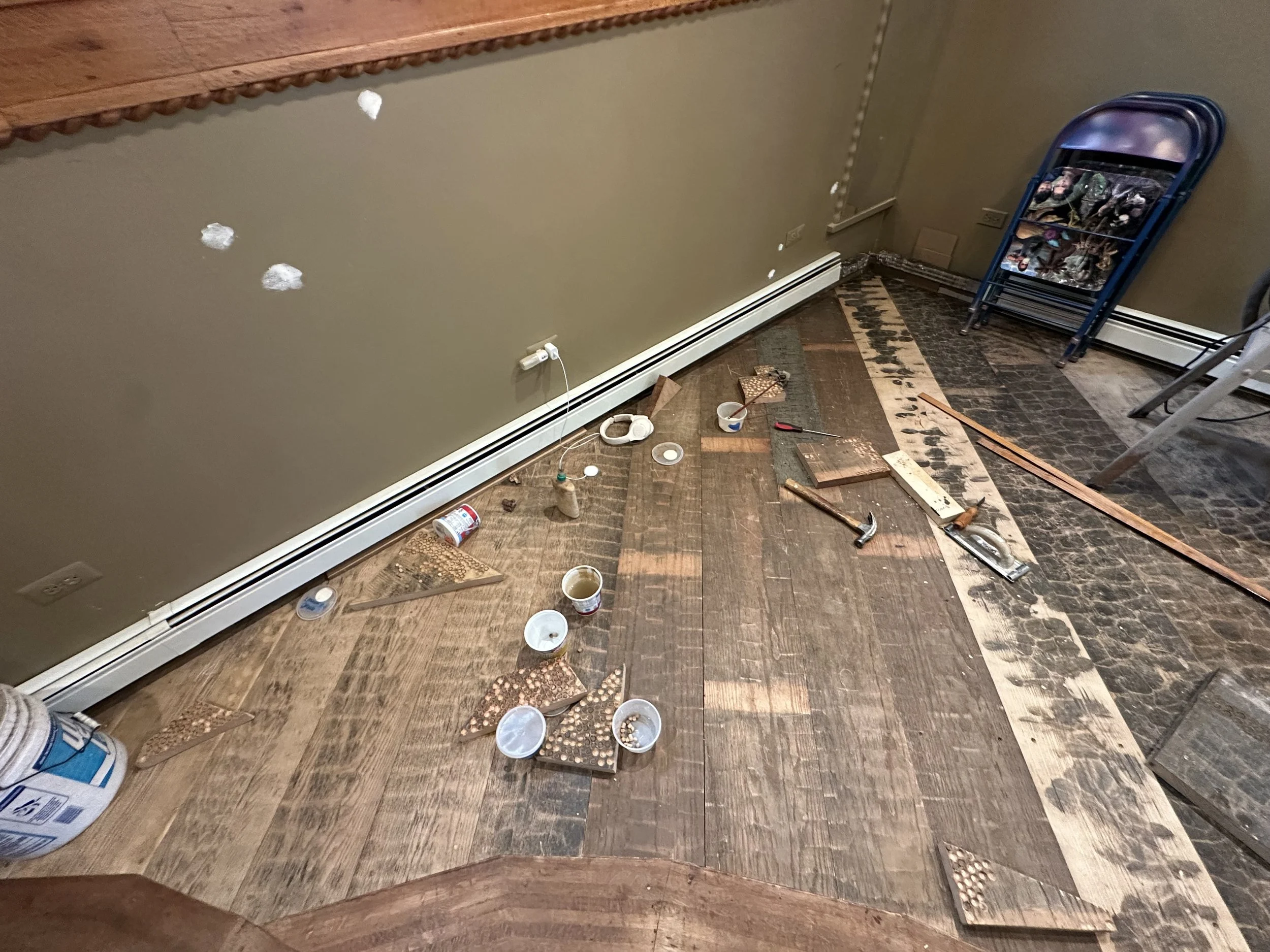 complete plugged floor space
