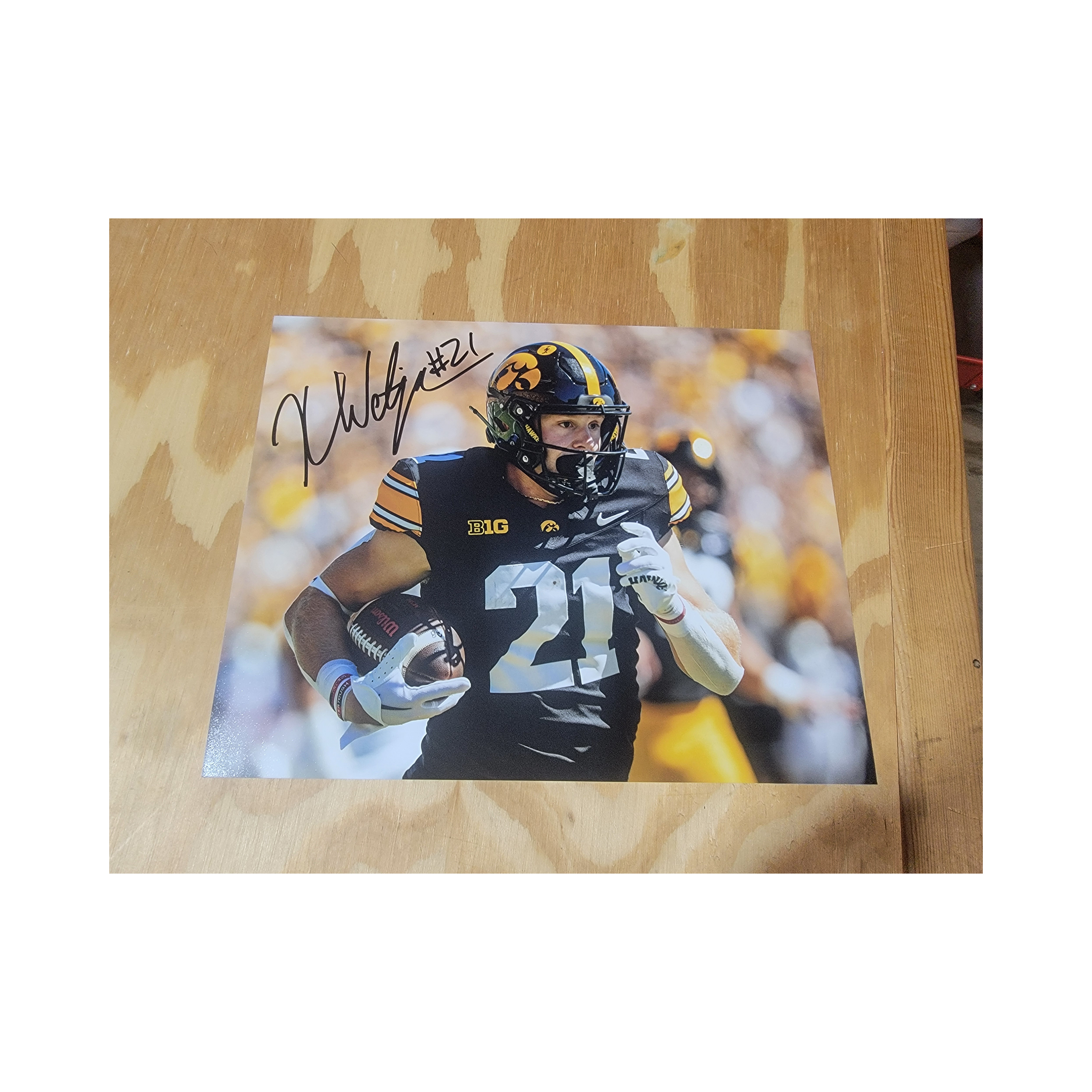 Kaden Wetjen Signed 8 x 10