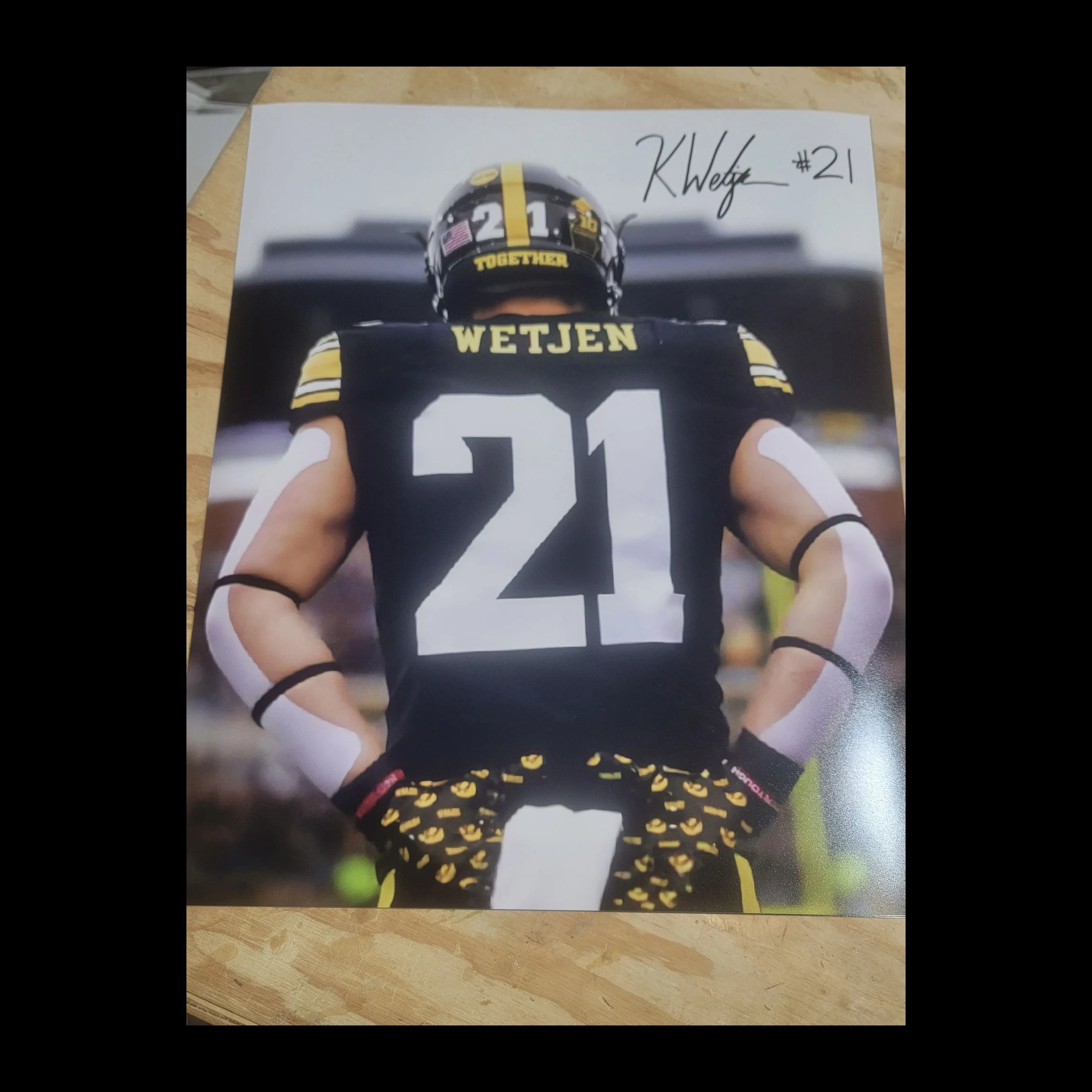Kaden Wetjen Signed 16 x 20
