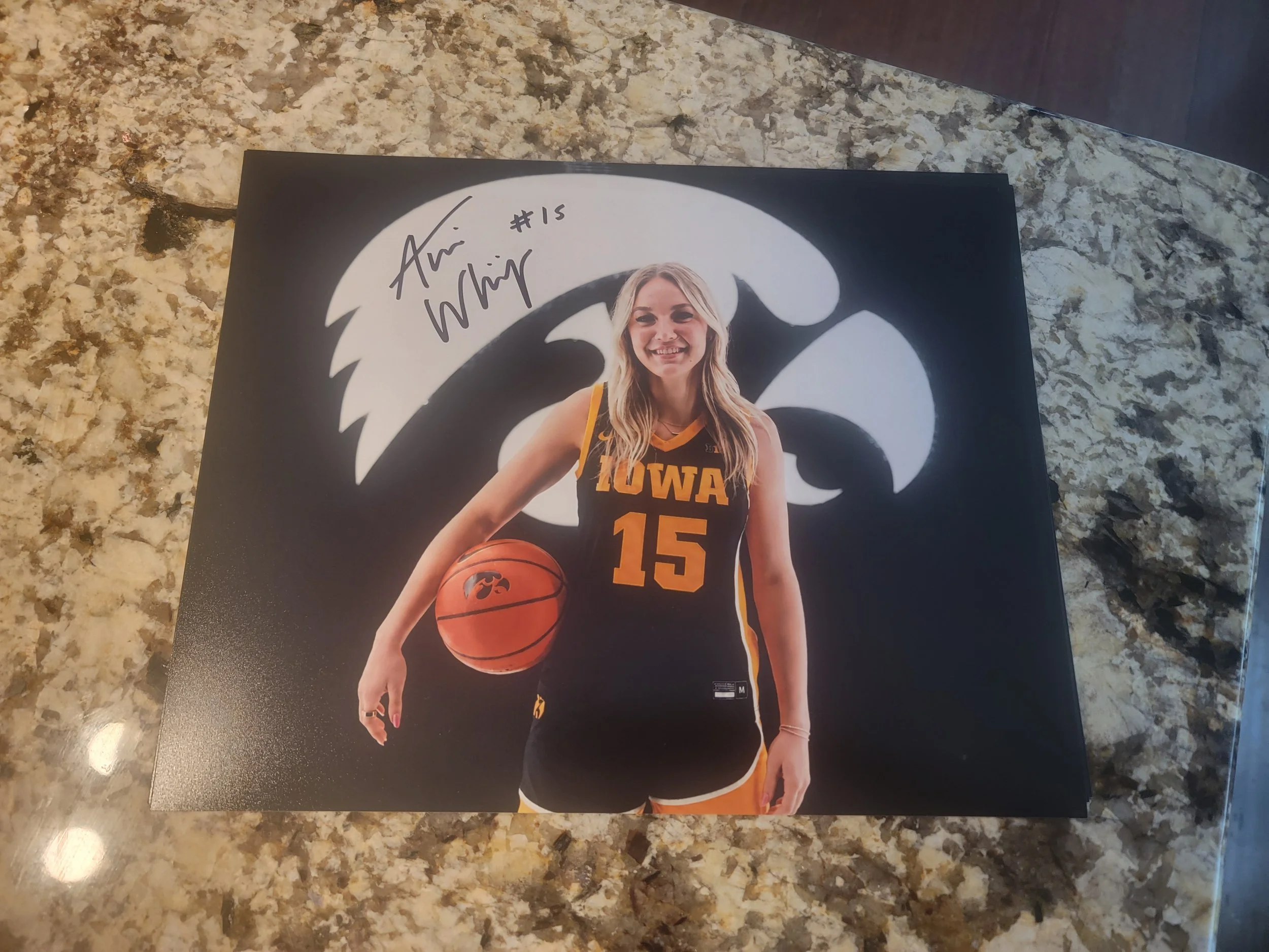 Amari Whiting Signed 11 x 14 Photo