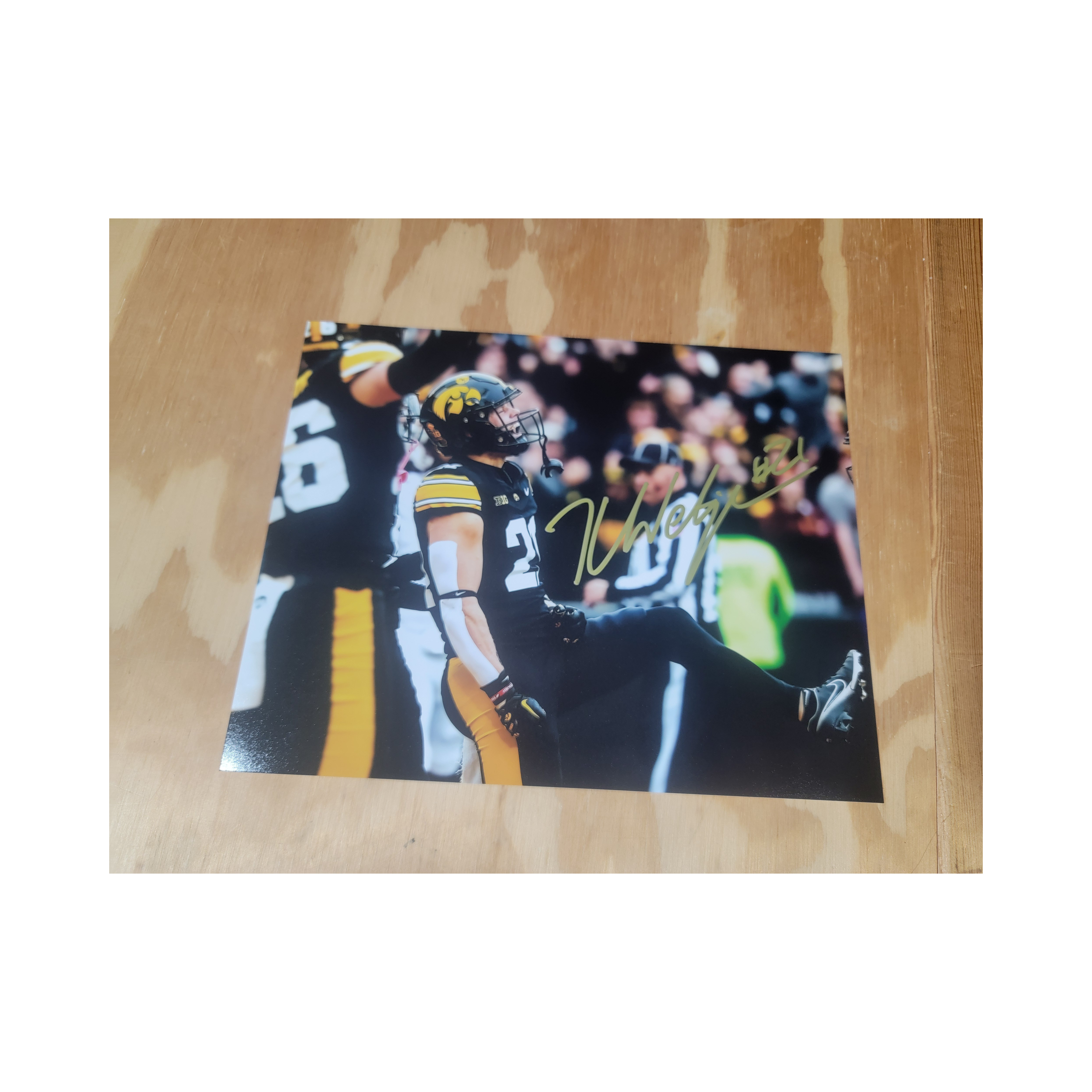 Kaden Wetjen Signed 8 x 10