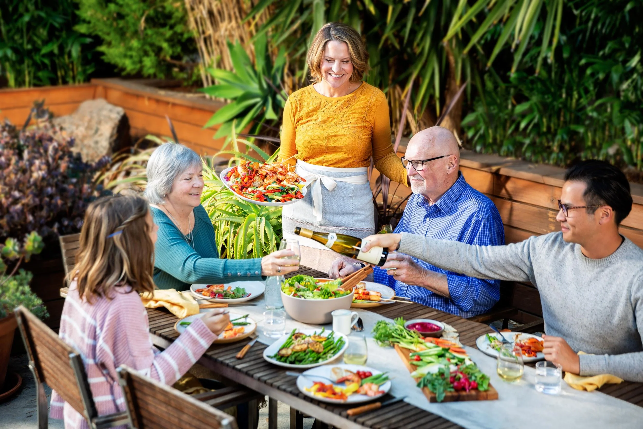 Copy of Justine Dinner Party Homepage_01_2x3H_Web.jpg