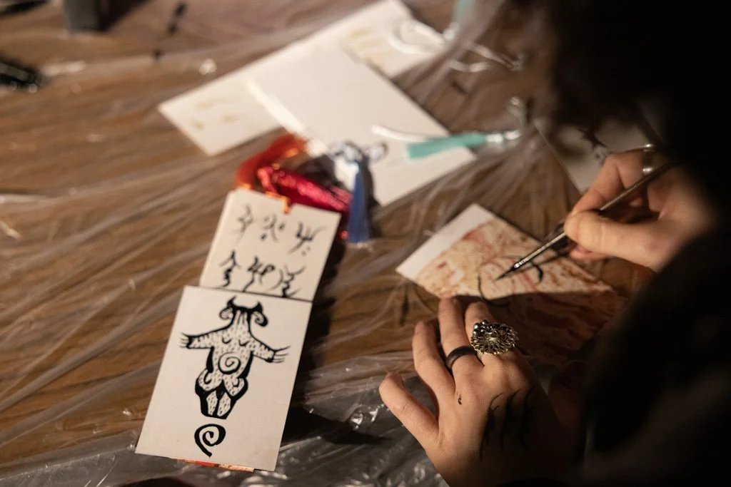 Nüshu Story Weaving: Writing Through Thread and Memory with Jiayi Chen