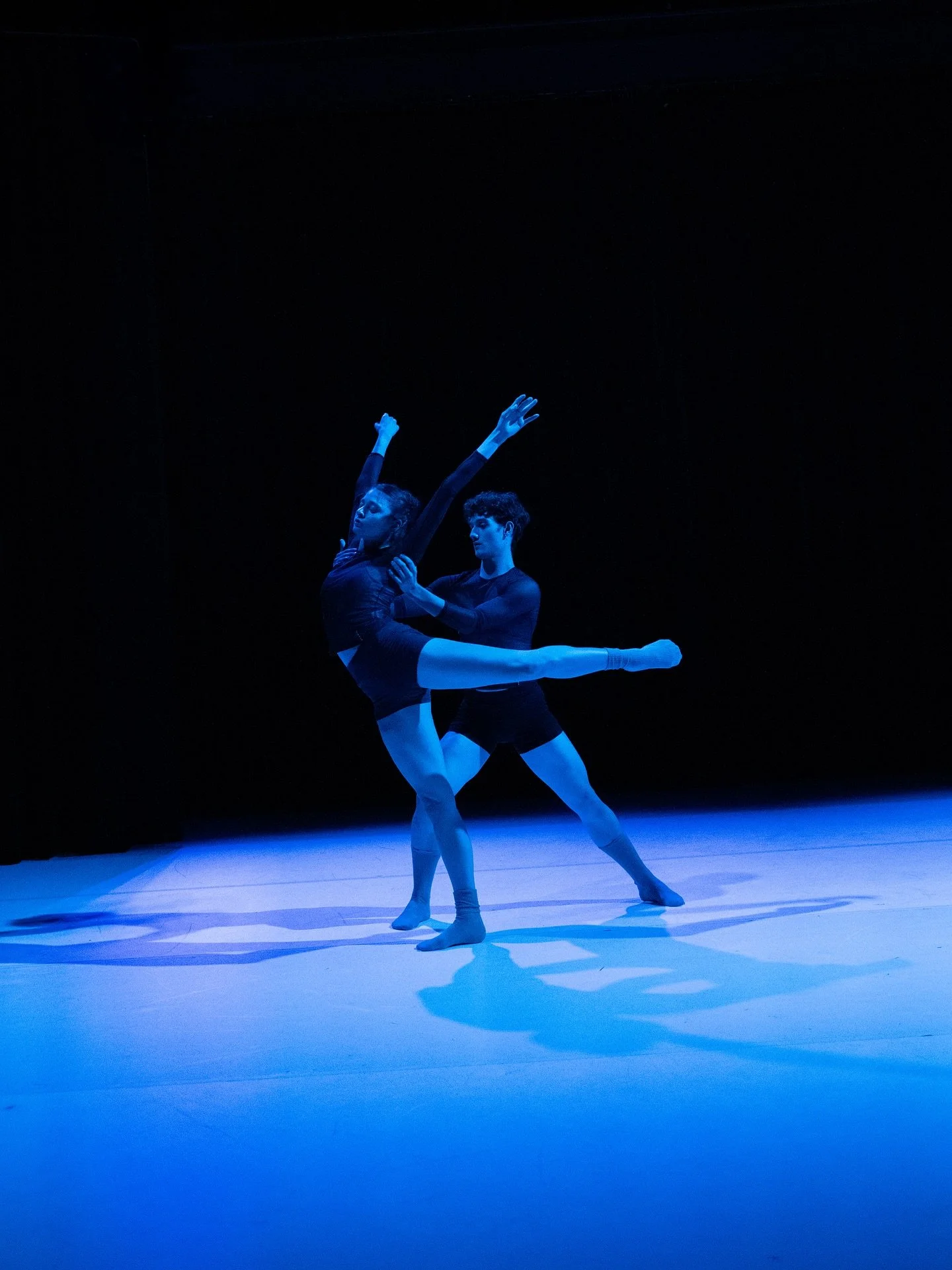 𝗔𝗿𝘁𝗲𝗕𝗮𝗹𝗹𝗲𝘁 𝗗𝗲𝗺𝗼𝗻𝘀𝘁𝗿𝗮𝘁𝗶𝗼𝗻 𝗣𝗲𝗿𝗳𝗼𝗿𝗺𝗮𝗻𝗰𝗲 𝟮𝟬𝟮𝟱
𝘈𝘳𝘵𝘦𝘉𝘢𝘭𝘭𝘦𝘵 𝘐𝘯𝘵𝘦𝘯𝘴𝘪𝘷𝘦 𝘚𝘶𝘮𝘮𝘦𝘳 𝘗𝘳𝘰𝘨𝘳𝘢𝘮 | 𝘈𝘮𝘴𝘵𝘦𝘳𝘥𝘢𝘮

&ldquo;𝘐𝘴 𝘵𝘰 𝘣𝘦&rdquo; 𝘣𝘺 @didyveldman 
🩰 @arsova.yasmina @heitorvalien