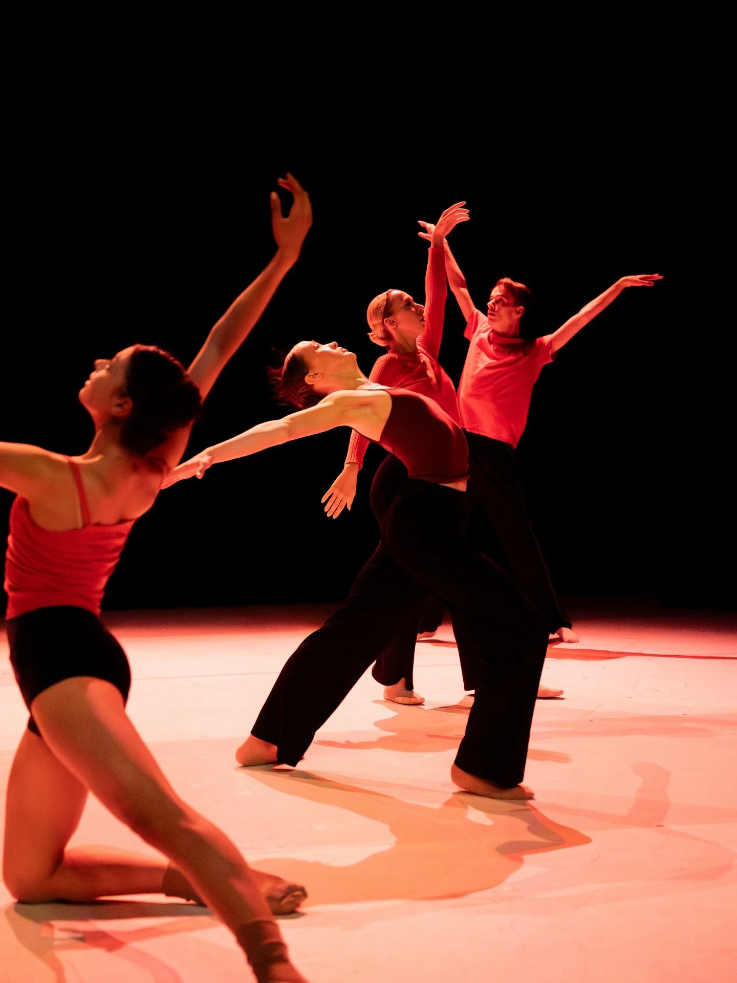 𝗔𝗿𝘁𝗲𝗕𝗮𝗹𝗹𝗲𝘁 𝗗𝗲𝗺𝗼𝗻𝘀𝘁𝗿𝗮𝘁𝗶𝗼𝗻 𝗣𝗲𝗿𝗳𝗼𝗿𝗺𝗮𝗻𝗰𝗲 𝟮𝟬𝟮𝟱
𝘈𝘳𝘵𝘦𝘉𝘢𝘭𝘭𝘦𝘵 𝘐𝘯𝘵𝘦𝘯𝘴𝘪𝘷𝘦 𝘚𝘶𝘮𝘮𝘦𝘳 𝘗𝘳𝘰𝘨𝘳𝘢𝘮 | 𝘈𝘮𝘴𝘵𝘦𝘳𝘥𝘢𝘮

&ldquo;𝘔𝘰𝘷𝘪𝘯𝘨 𝘍𝘰𝘳𝘸𝘢𝘳𝘥&rdquo; 𝘣𝘺 @urieugenio 
🩰 @arsova.yasmina @