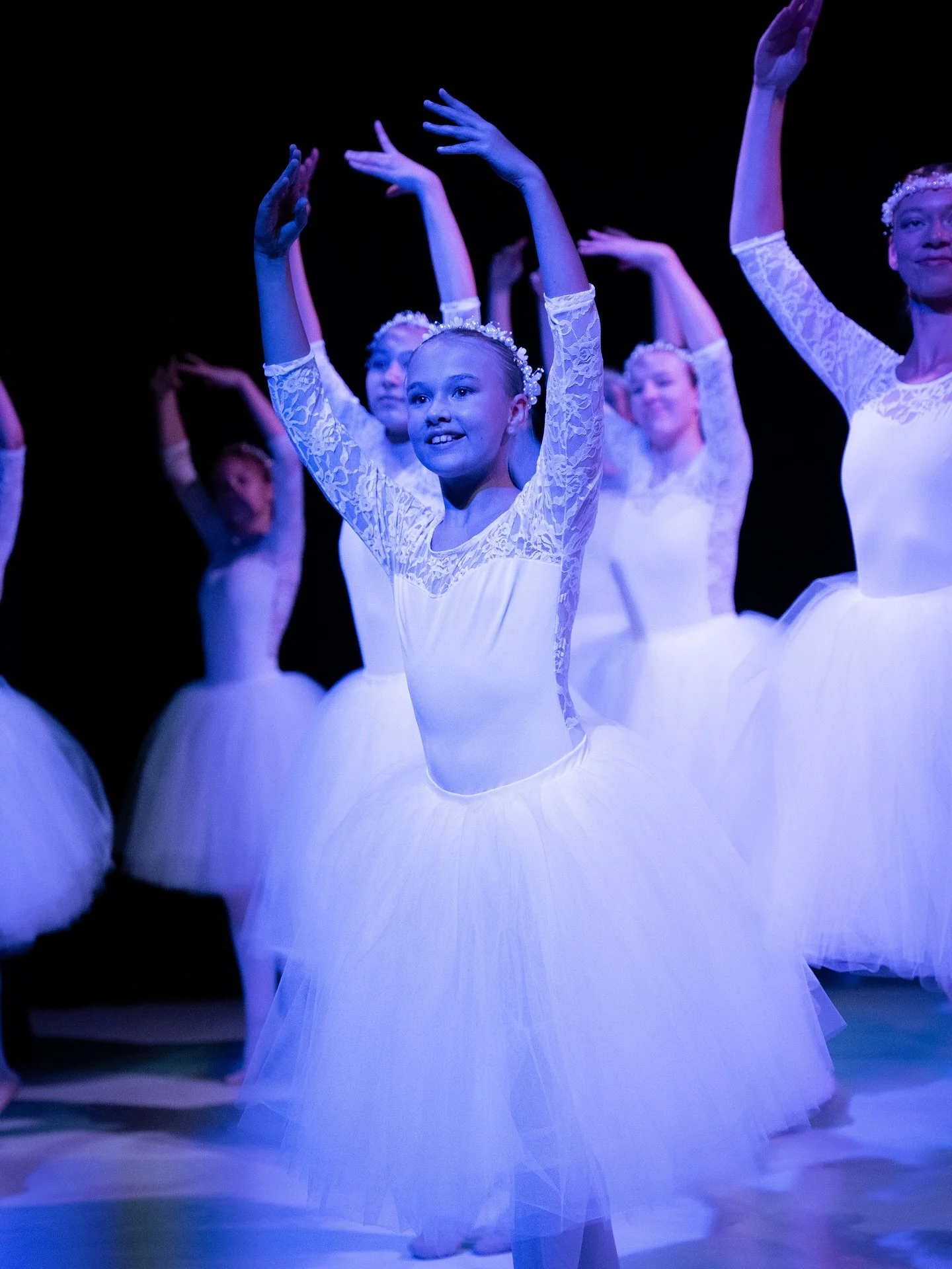 𝗔𝗿𝘁𝗲𝗕𝗮𝗹𝗹𝗲𝘁 𝗗𝗲𝗺𝗼𝗻𝘀𝘁𝗿𝗮𝘁𝗶𝗼𝗻 𝗣𝗲𝗿𝗳𝗼𝗿𝗺𝗮𝗻𝗰𝗲 𝟮𝟬𝟮𝟱
𝘈𝘳𝘵𝘦𝘉𝘢𝘭𝘭𝘦𝘵 𝘐𝘯𝘵𝘦𝘯𝘴𝘪𝘷𝘦 𝘚𝘶𝘮𝘮𝘦𝘳 𝘗𝘳𝘰𝘨𝘳𝘢𝘮 | 𝘈𝘮𝘴𝘵𝘦𝘳𝘥𝘢𝘮

🩰 @anais.in.motion 
📸 @gemmosz