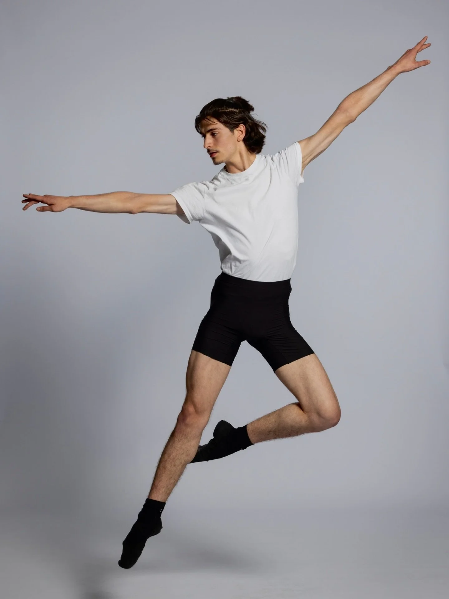 𝗧𝗿𝗮𝗻𝘀𝗳𝗼𝗿𝗺 𝗬𝗼𝘂𝗿 𝗔𝗿𝘁 𝗜𝗻𝘁𝗼 𝗜𝗰𝗼𝗻𝗶𝗰 𝗜𝗺𝗮𝗴𝗲𝘀
𝘉𝘰𝘰𝘬 𝘠𝘰𝘶𝘳 𝘌𝘹𝘤𝘭𝘶𝘴𝘪𝘷𝘦 𝘗𝘳𝘰𝘧𝘦𝘴𝘴𝘪𝘰𝘯𝘢𝘭 𝘗𝘩𝘰𝘵𝘰𝘴𝘩𝘰𝘰𝘵 𝘞𝘪𝘵𝘩 @studio_oostrum 𝘕𝘦𝘹𝘵 𝘚𝘶𝘮𝘮𝘦𝘳!

𝘼𝙧𝙩𝙚𝘽𝙖𝙡𝙡𝙚𝙩 𝙎𝙪𝙢𝙢𝙚𝙧 𝘽𝙖𝙡𝙡𝙚𝙩 ?