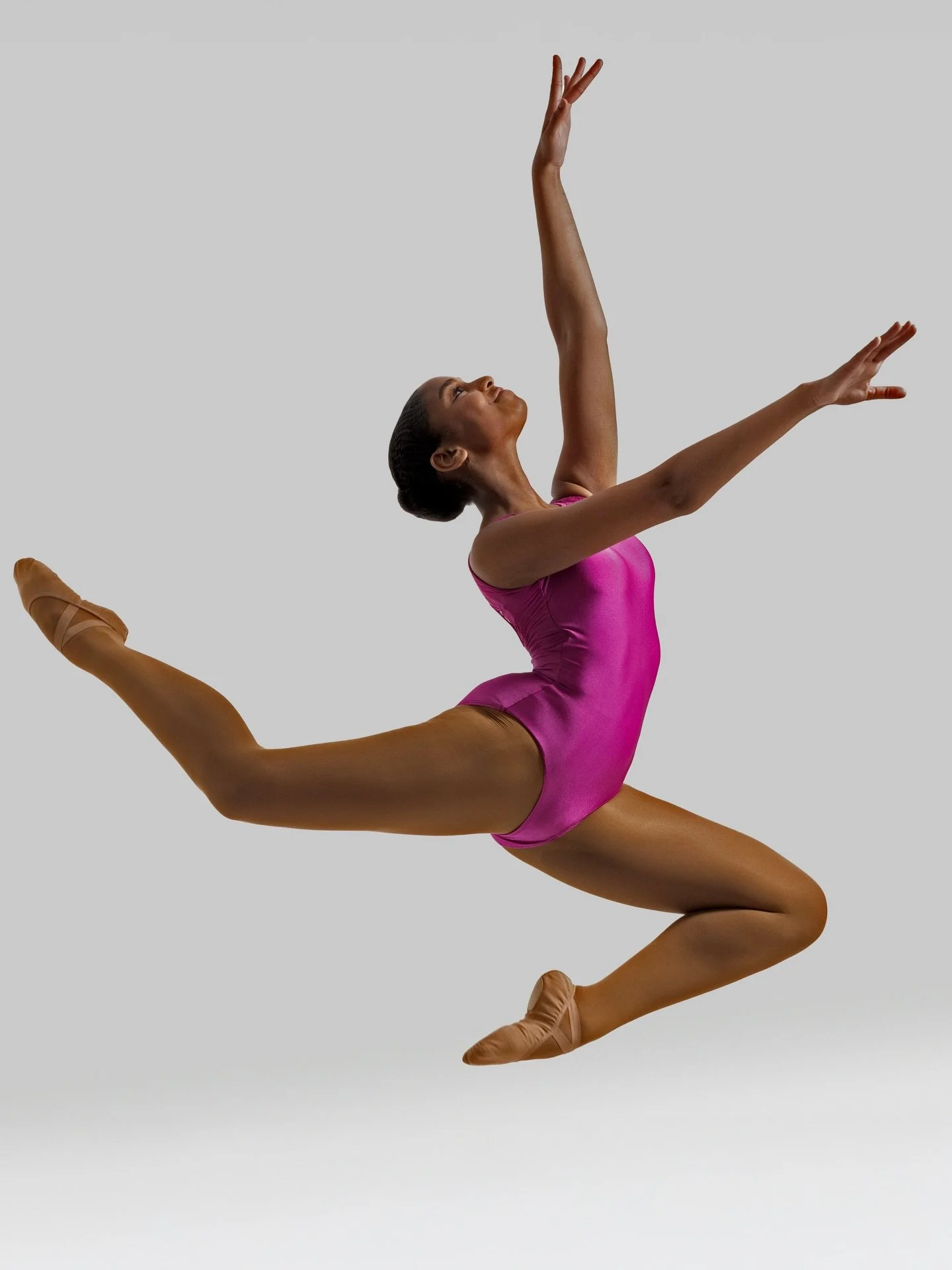 &ldquo;𝘈 𝘭𝘪𝘯𝘦, 𝘩𝘦𝘭𝘥 𝘢 𝘧𝘳𝘢𝘤𝘵𝘪𝘰𝘯 𝘭𝘰𝘯𝘨𝘦𝘳. 𝘈 𝘤𝘩𝘰𝘪𝘤𝘦 𝘺𝘰𝘶 𝘧𝘦𝘦𝘭, 𝘯𝘰𝘵 𝘴𝘦𝘦. 𝘚𝘰𝘮𝘦 𝘵𝘩𝘪𝘯𝘨𝘴 𝘢𝘳𝘦 𝘳𝘦𝘤𝘰𝘨𝘯𝘪𝘻𝘦𝘥 𝘪𝘯𝘴𝘵𝘢𝘯𝘵𝘭𝘺&rdquo;. 𝗔𝗿𝘁𝗲𝗯𝗮𝗹𝗹𝗲𝘁 &bull; 𝗔𝗺𝘀𝘁𝗲𝗿𝗱𝗮𝗺

📸 @studio_oos