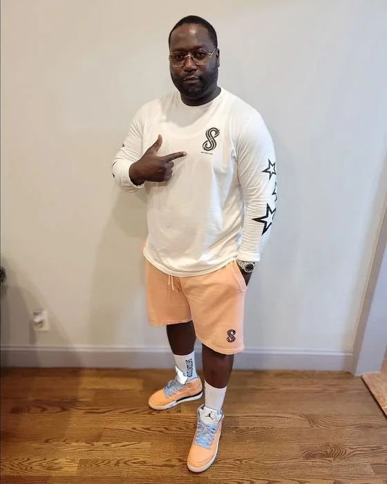 07-white-star-sleeve-long-sleeve.jpeg