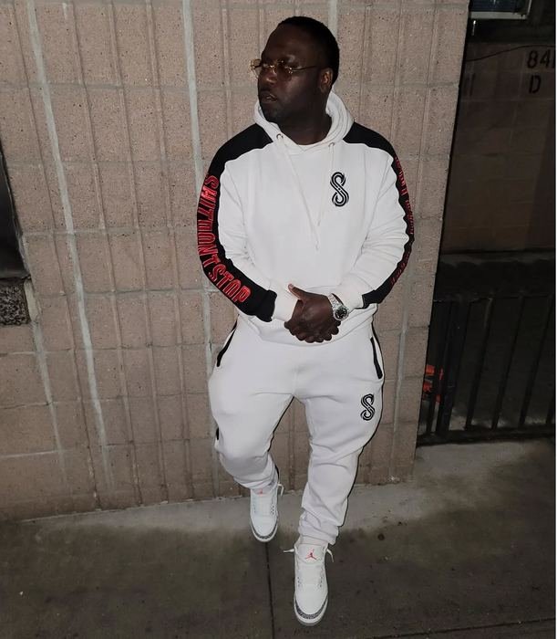 04-white-black-sleeve-print-tracksuit.jpeg