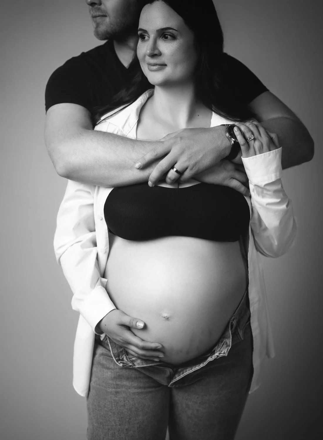 relaxed-couple-maternity-portrait-ofallon-mo-023.jpg