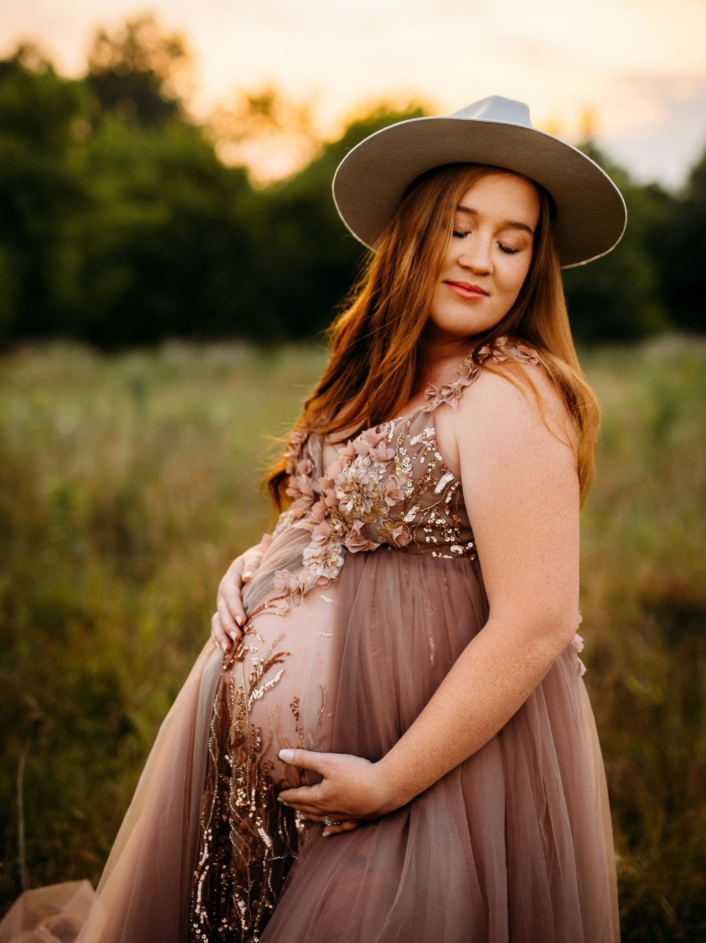 St. Louis Maternity Photographer  Professional Maternity Photography