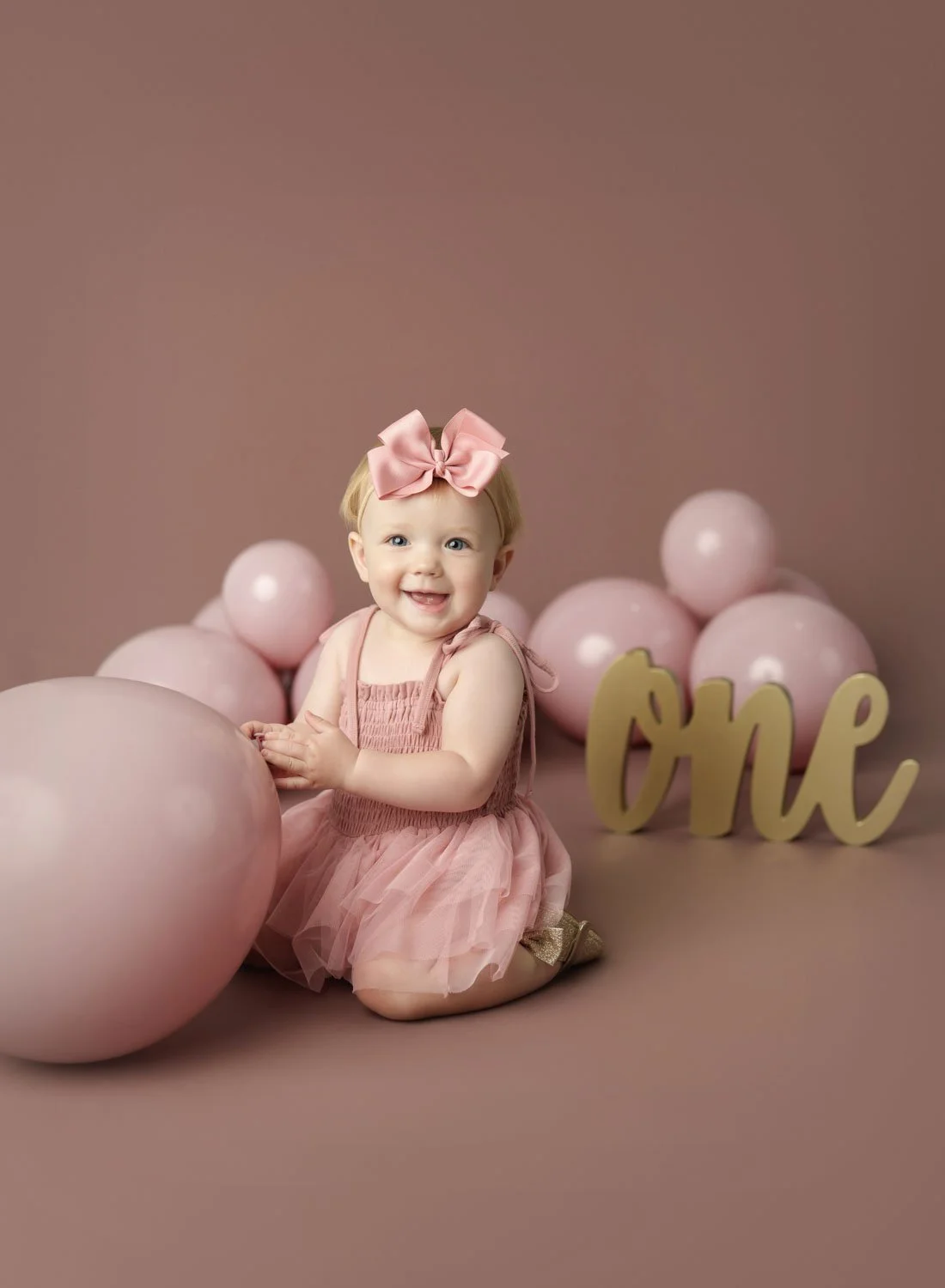 st-louis-first-birthday-photographer-82 (1).jpg
