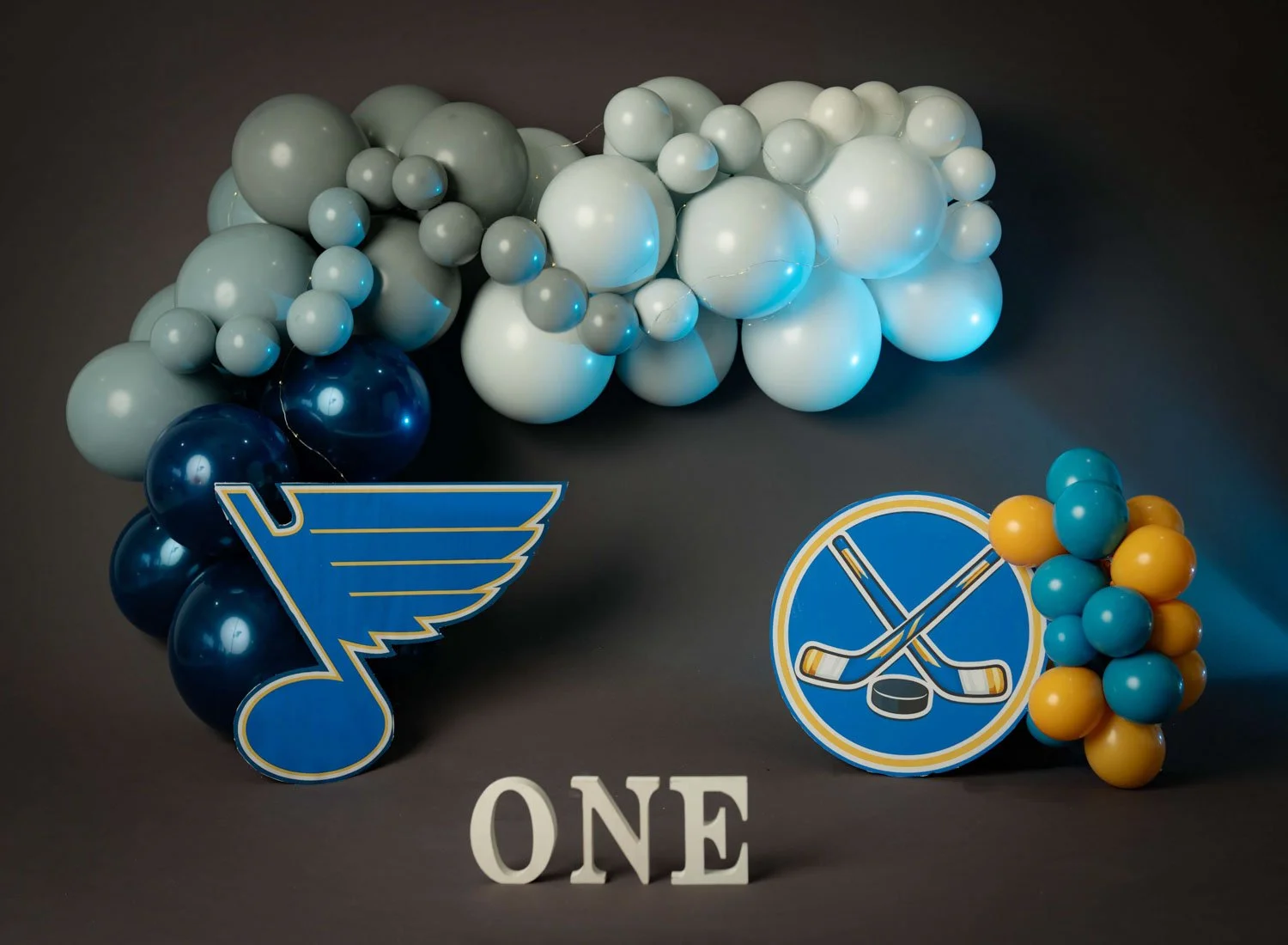 st-louis-cake-smash-photographer-blues-26-3.jpg
