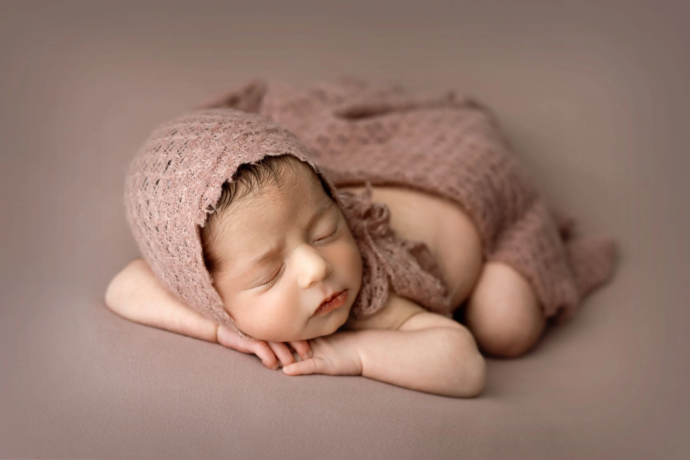 newborn_photographer_near_me_st_louis_225.jpeg