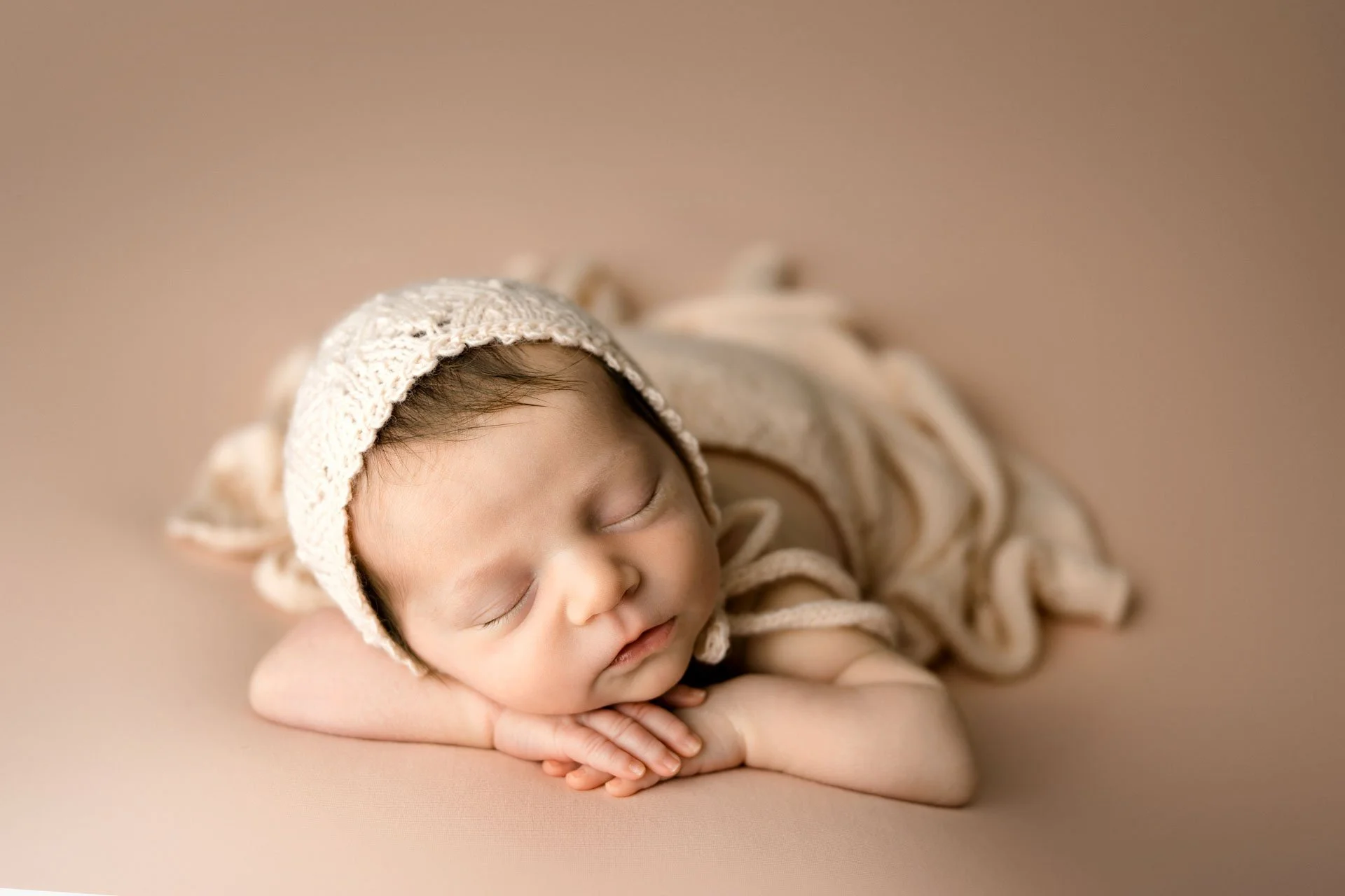st-louis-newborn-photoshoot-58.jpeg