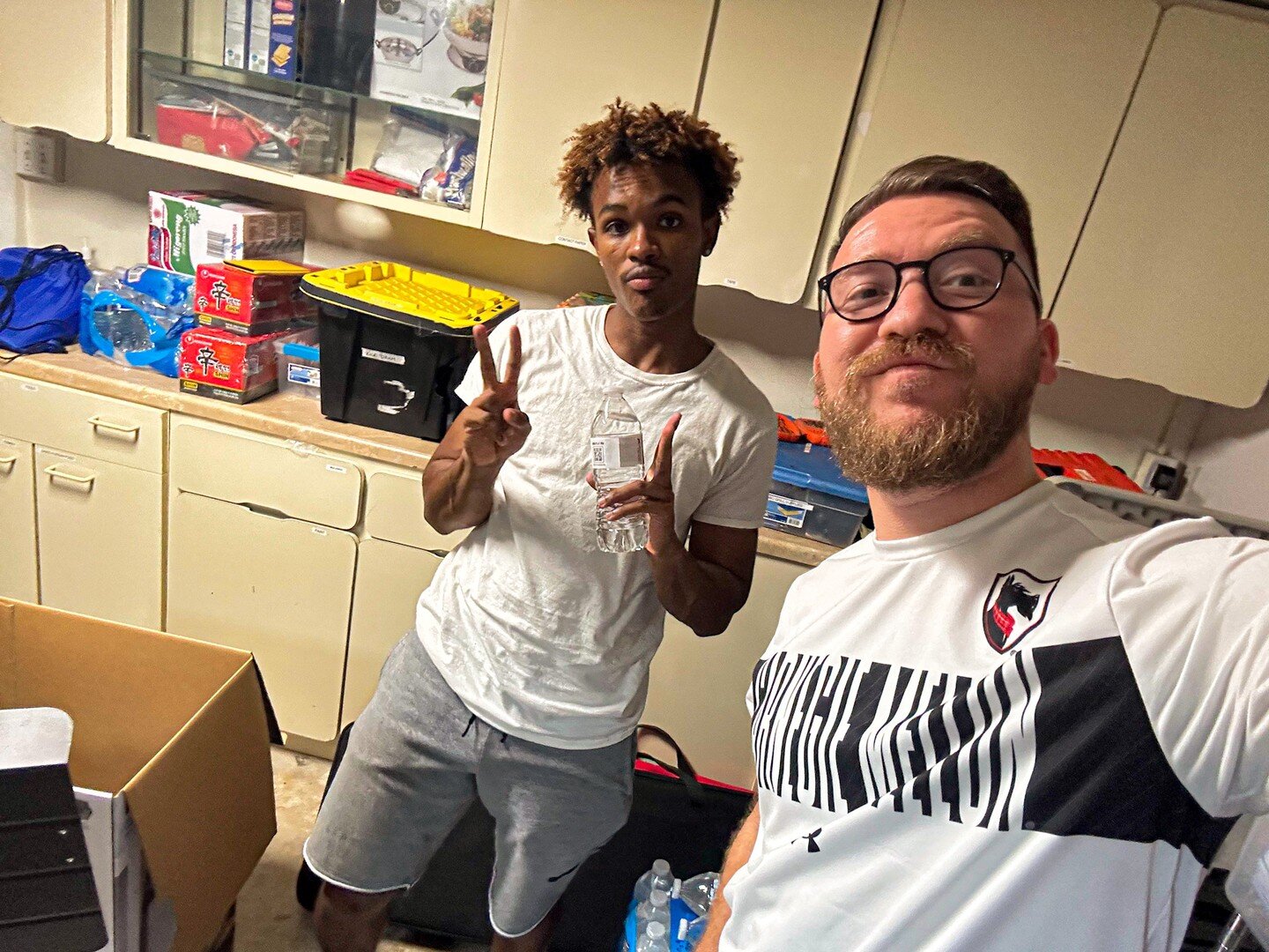 Throwback to our student volunteers before school started.

They put in the work to be equipped to share the gospel and prepare care packages for the incoming students in the city of Pittsburgh.

#students #volunteers #forchrist #newschoolyear #throw