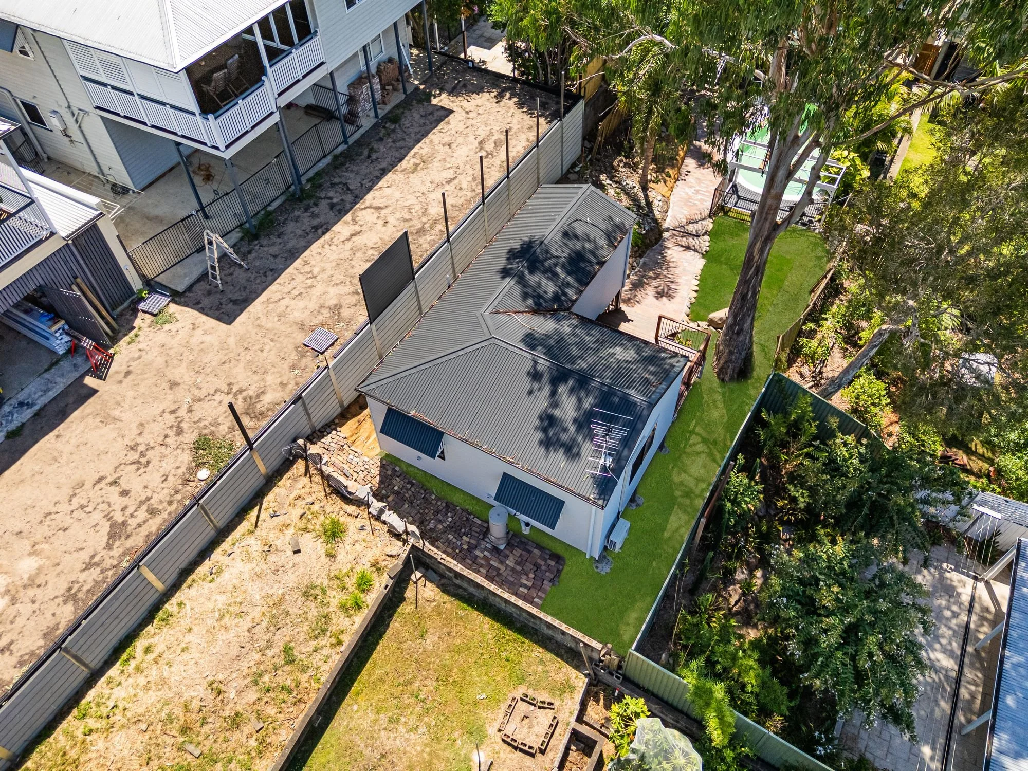 Pins-9 Cook St, Red Hill QLD 4059-01.jpg