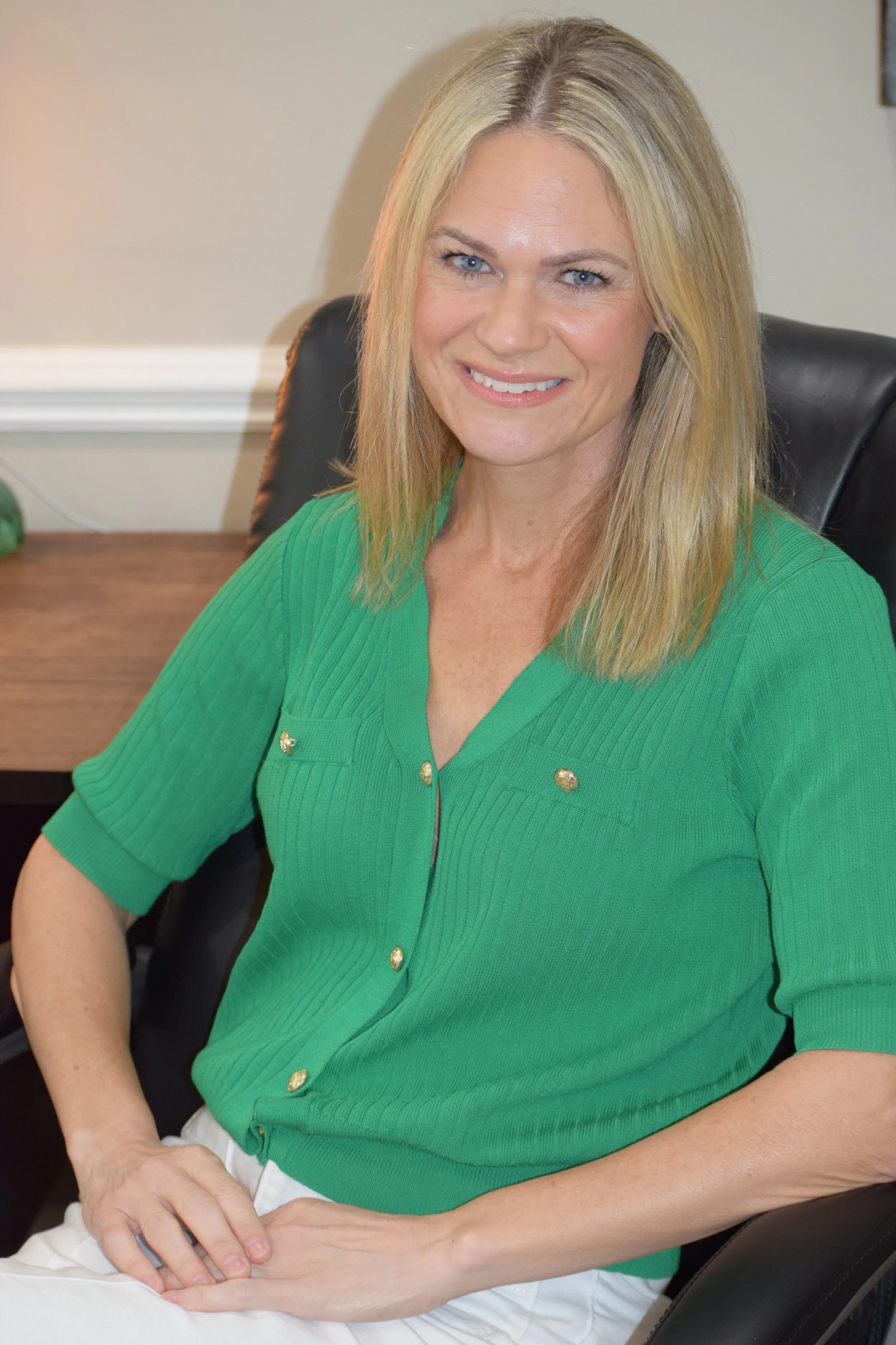 Jennifer Upchurch, LCSW counselor in Wilmington NC. EMDRIA Approved Consultant.