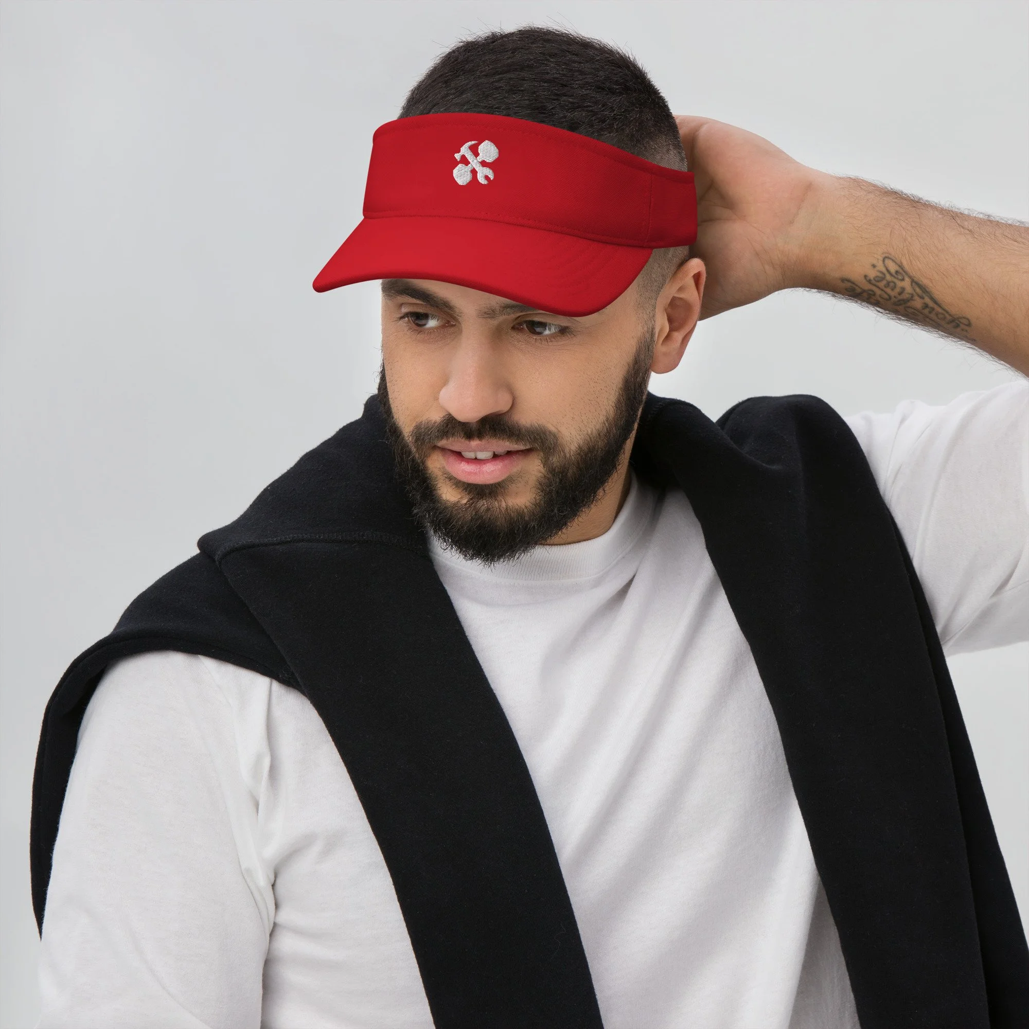 visor-red-front-65a15df9516a1.jpg