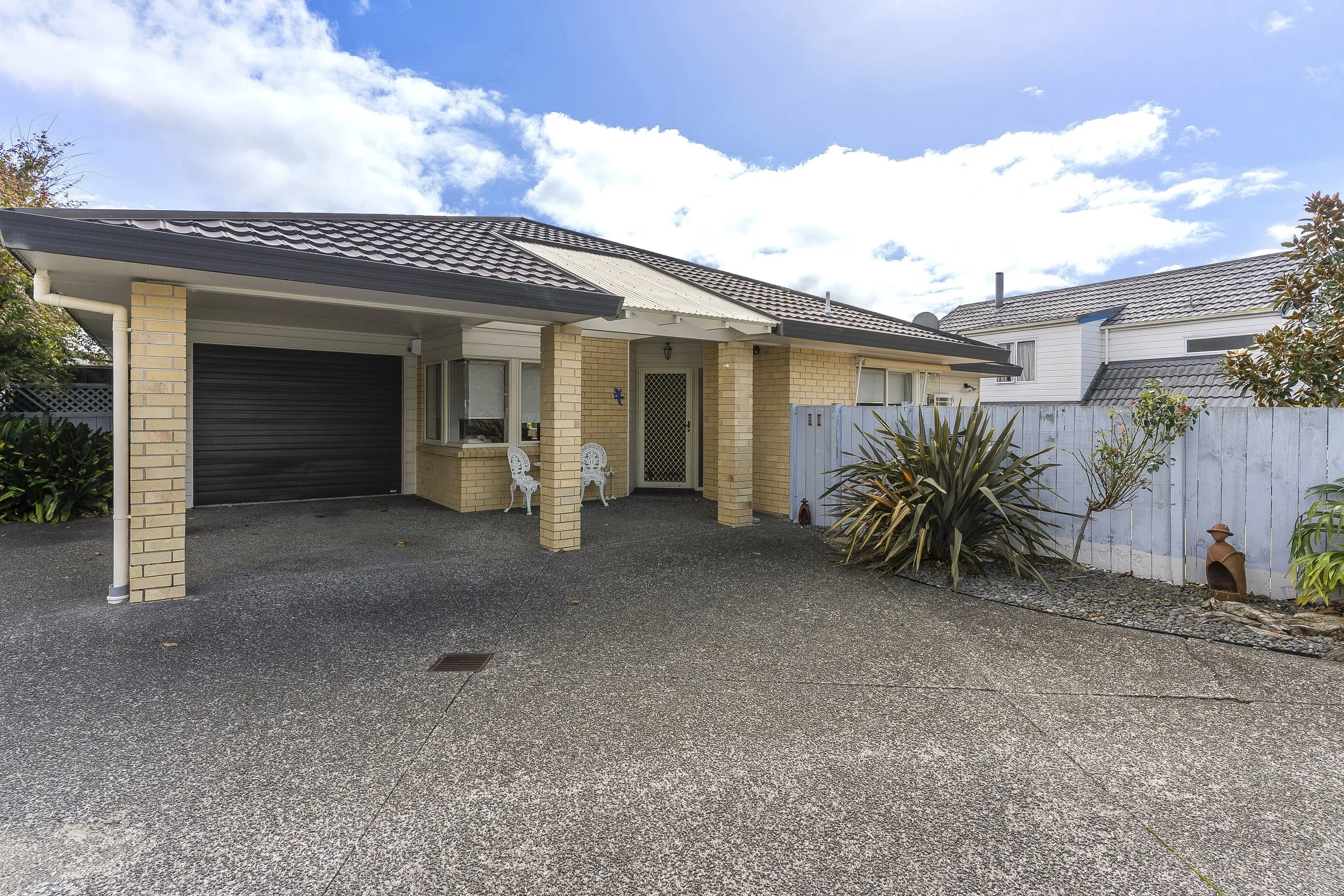 1/20 Solana Court, Botany Downs