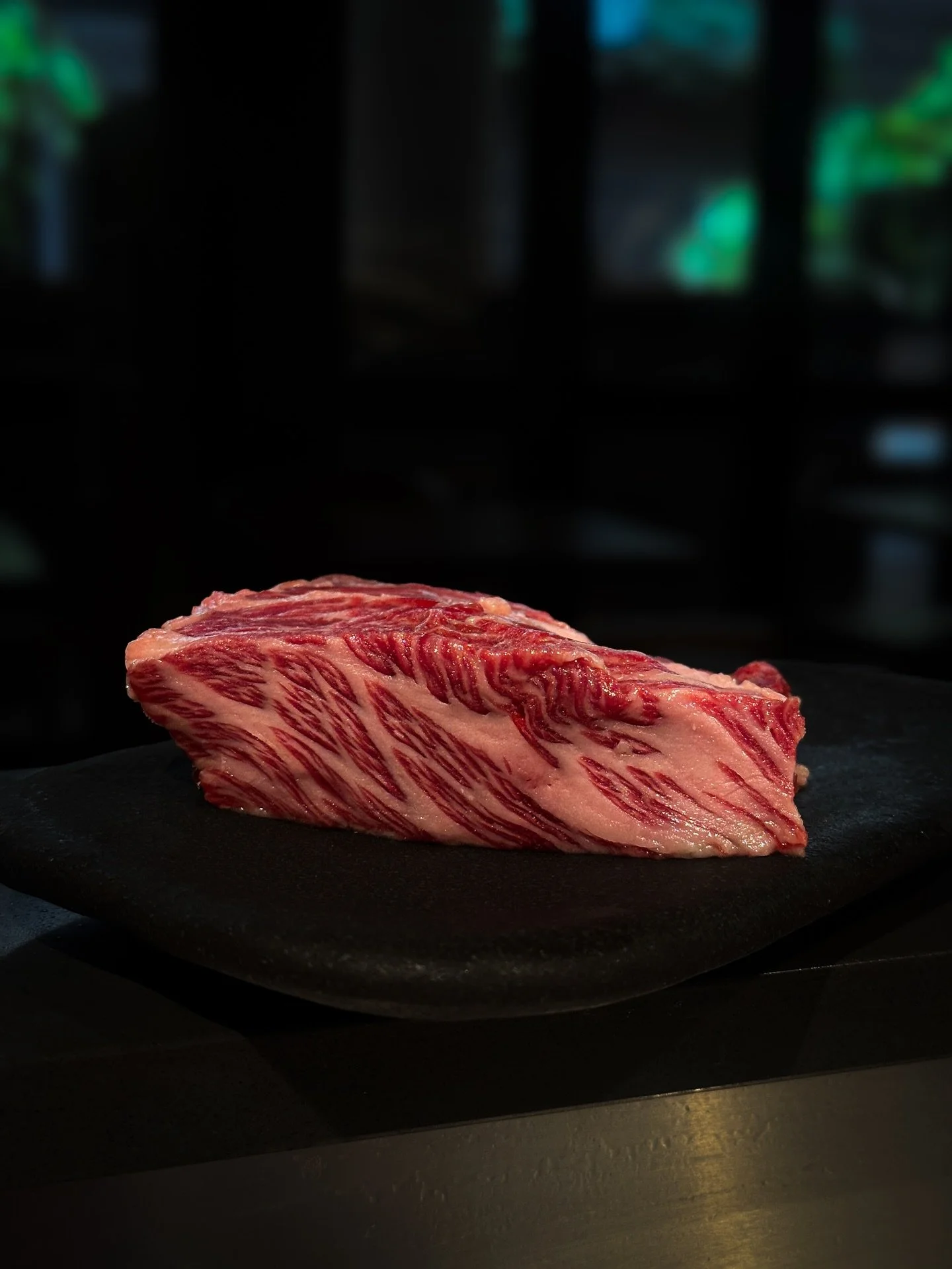 Only the highest quality Wagyu at Kuro Beko&hellip;

Featured is the MBS9+ Wagyu Karubi in its raw form🔥

Book a Table via Link in Bio

#wagyu #japaneserestaurant #kurobeko #toowoombaeats