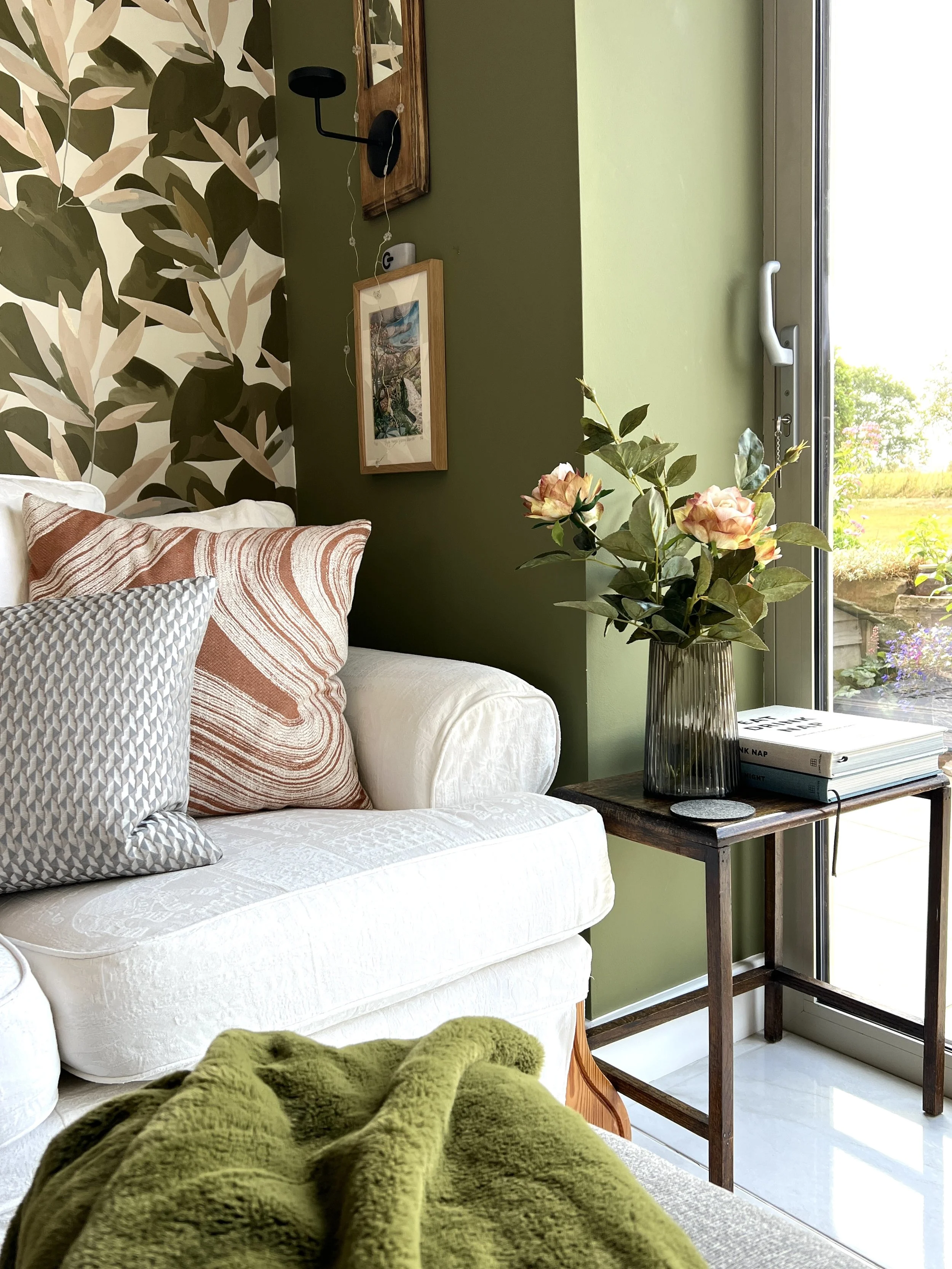 Olive green living room design scheme