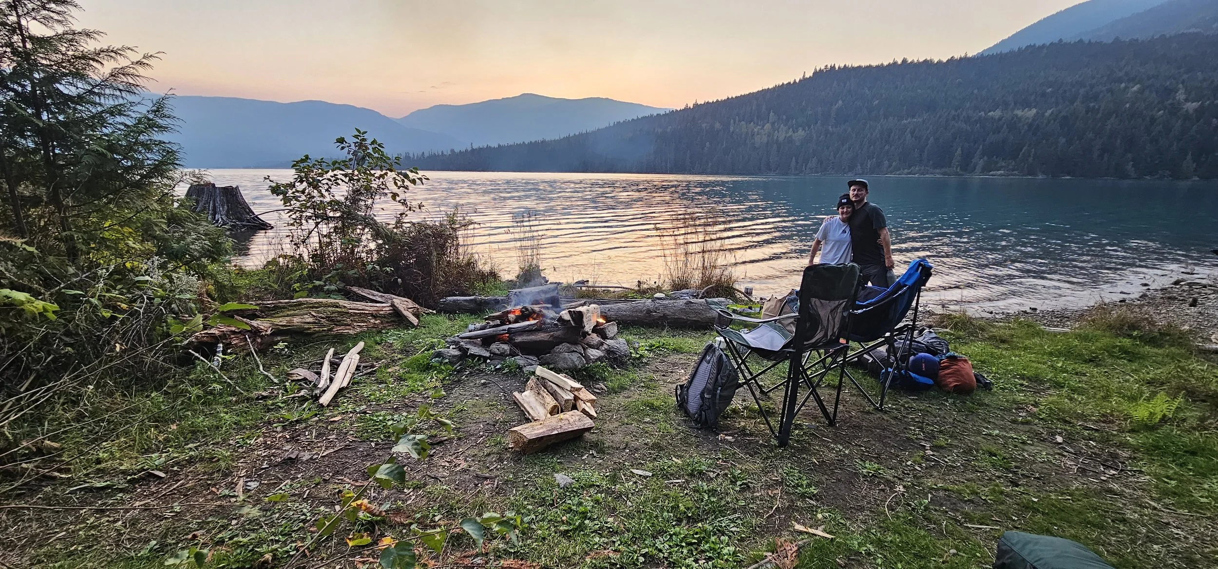 Revelstoke Reunions &amp; Rocky Mountain Adventures: Our First Taste of Canada