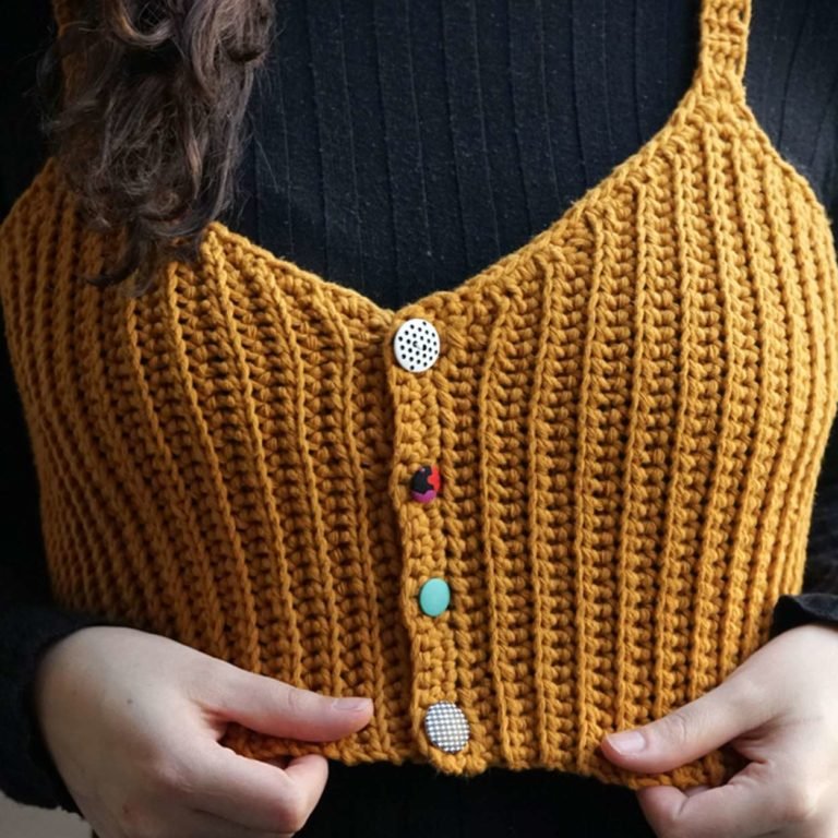bloodimaryart-crochet-patterns-funky-tank-top-details-buttons-768x768.jpeg