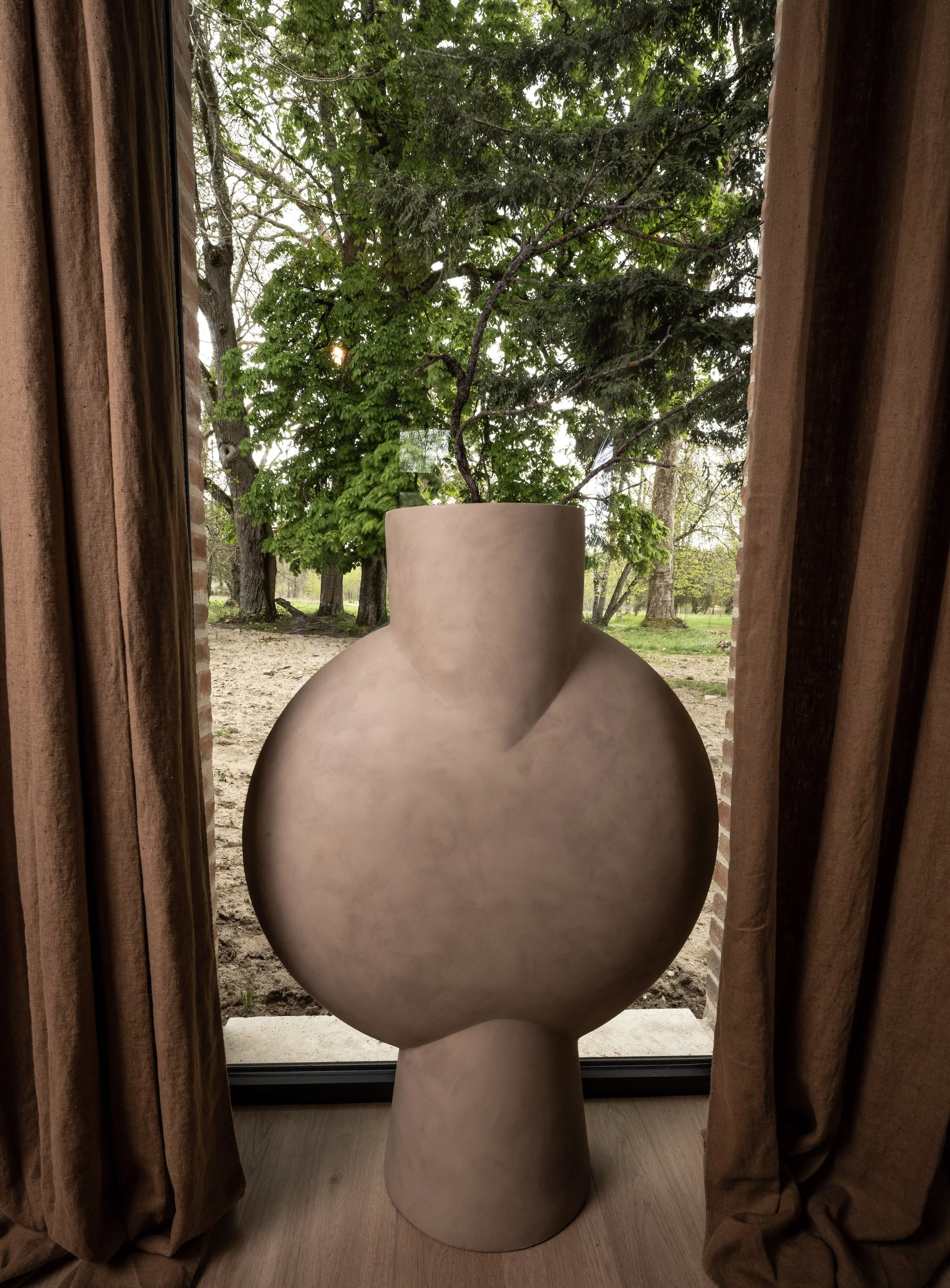 Oranga_Chateau_Grange_Chambre Sources_1.jpg