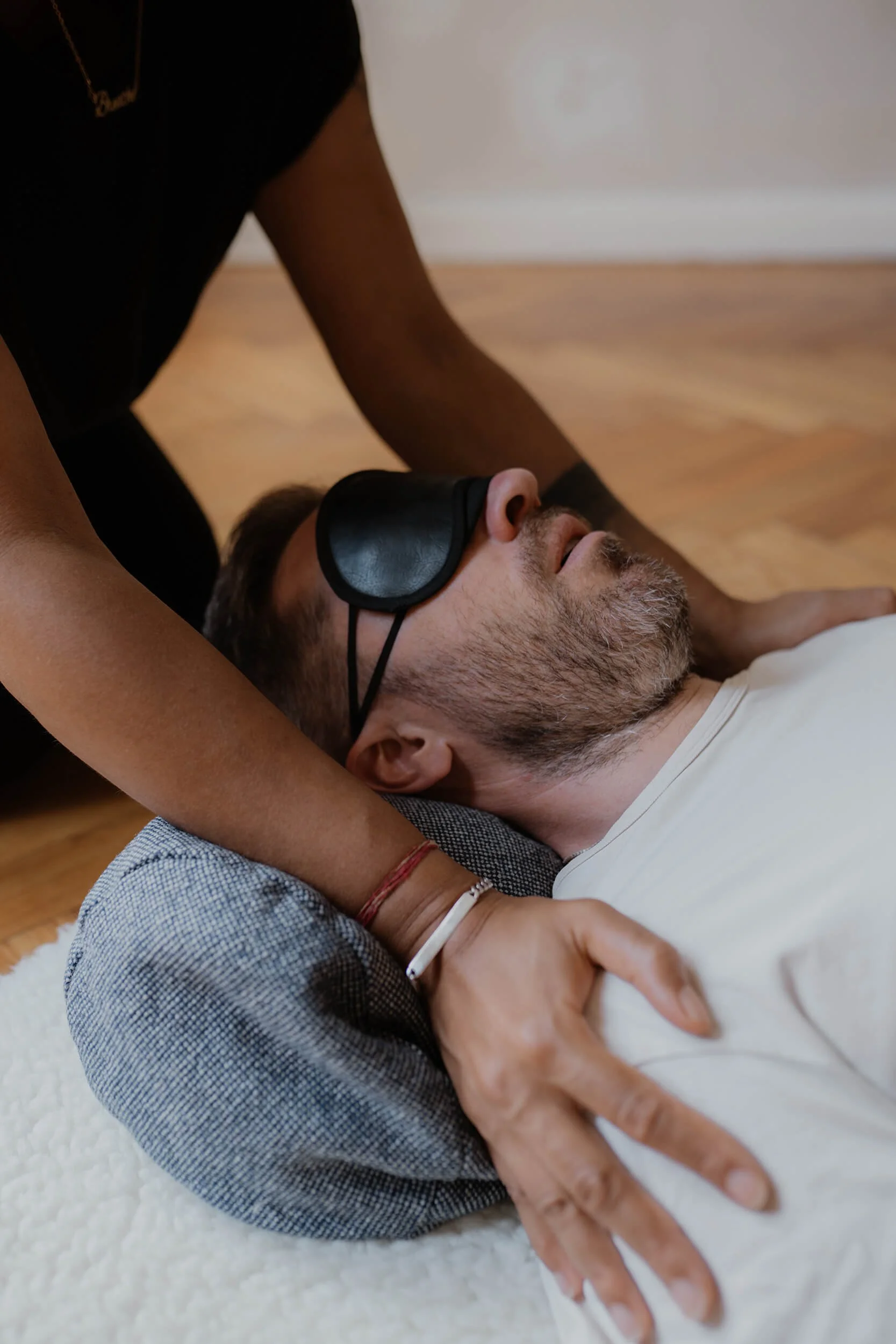 Transformatives Atmen in Berlin-Mitte und online. Conscious Connected Breathwork für mehr Selbsterfahrung, persönliche Entwicklung und Transformation
