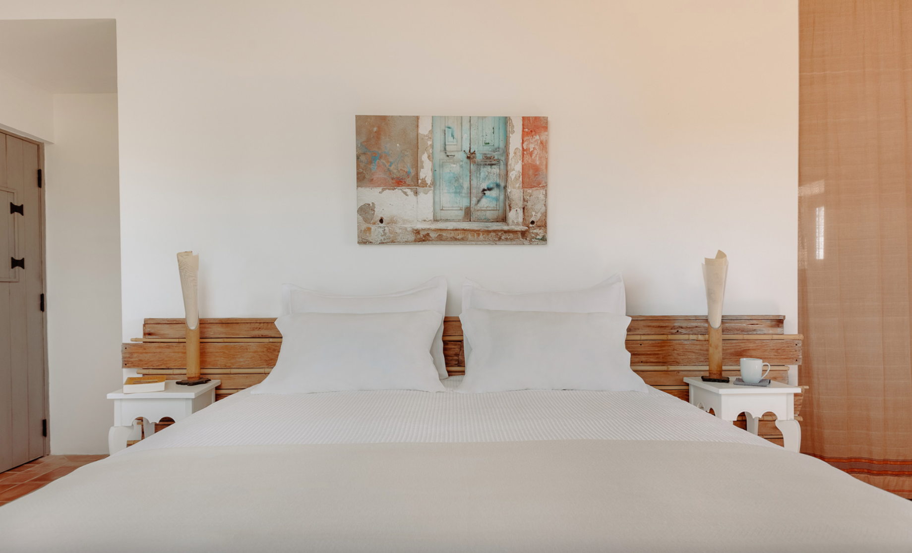 Queen bed.png