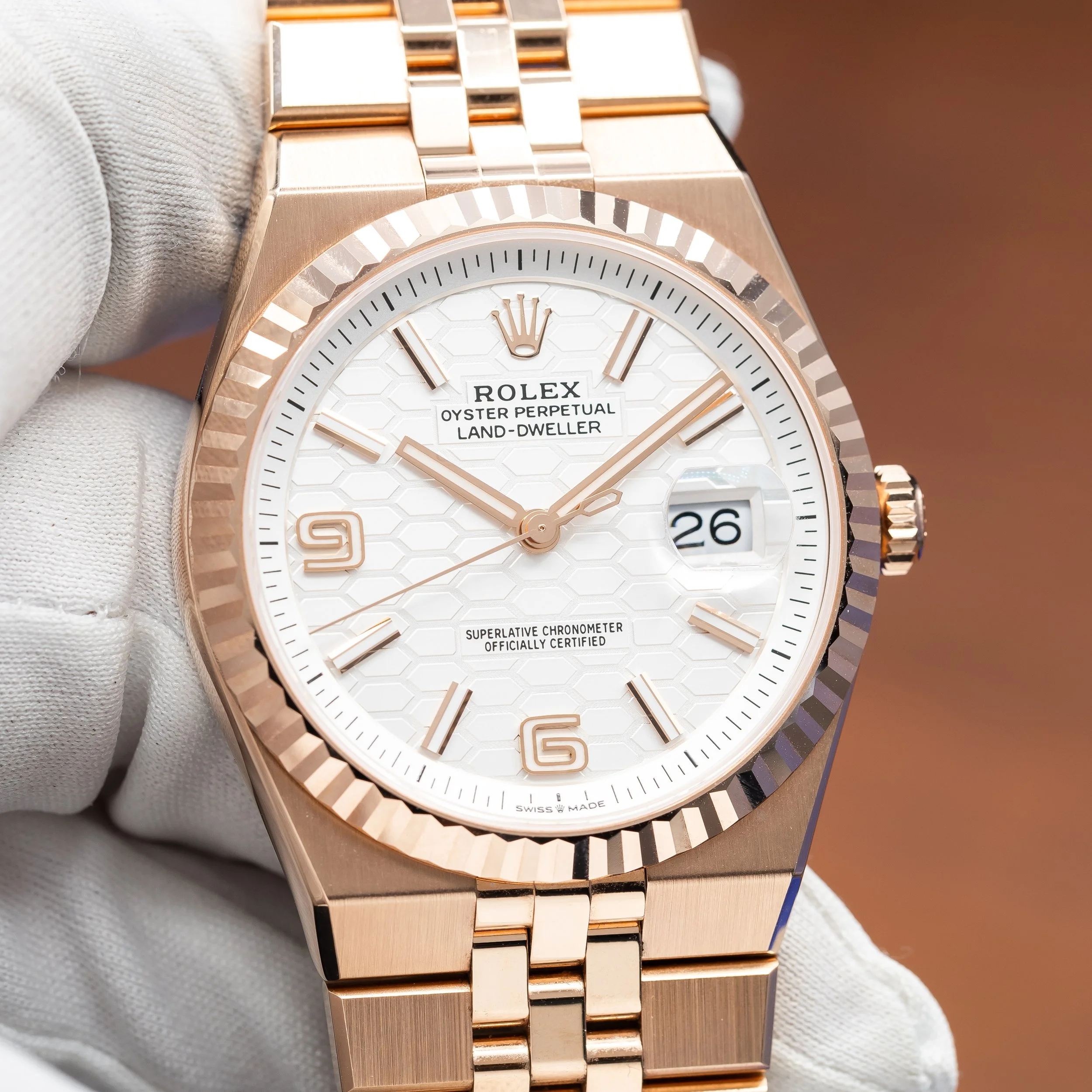 ROLEX Land-Dweller 40mm Rose Gold White Honeycomb Dial Jubilee 127335