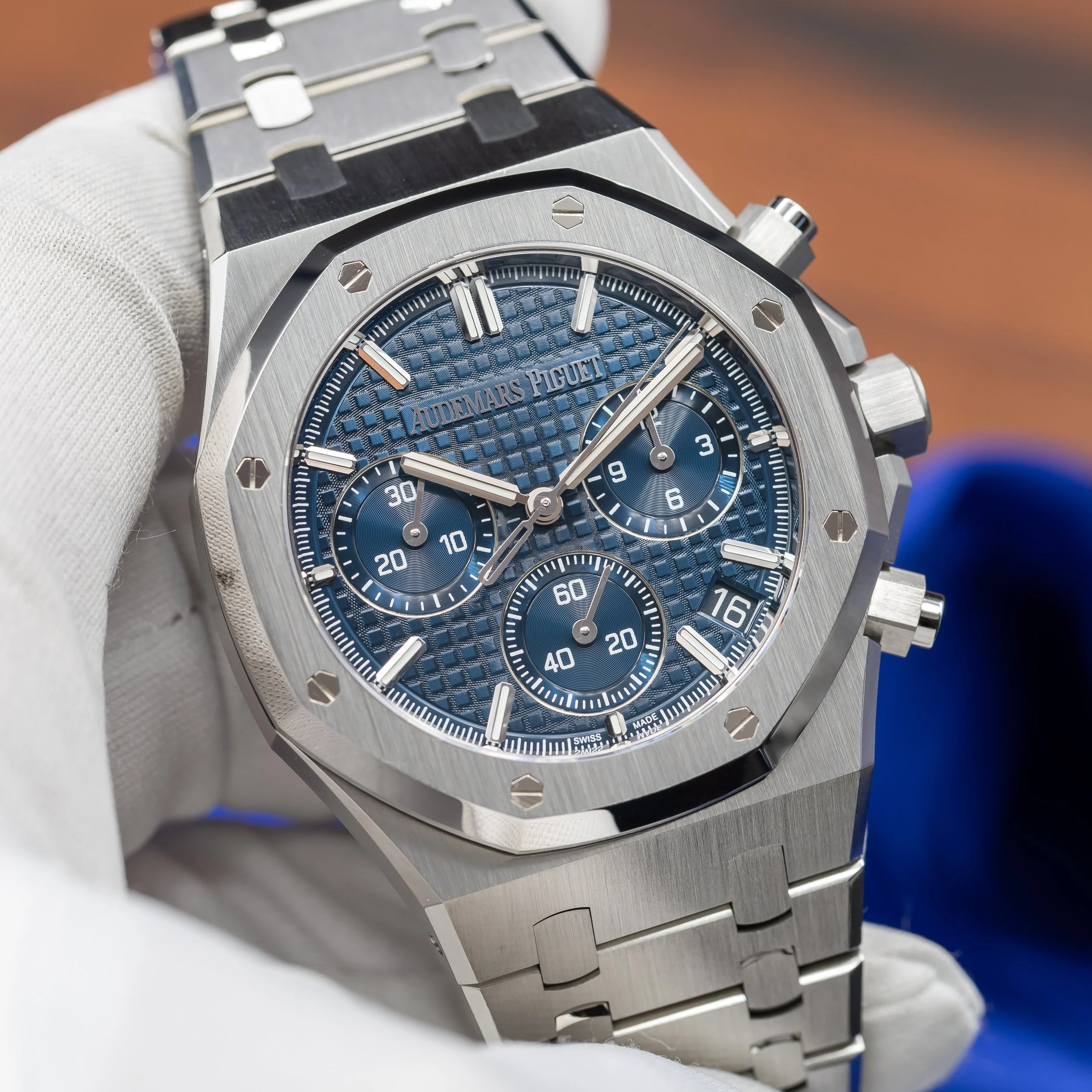 AUDEMARS PIGUET Royal Oak 50th Anniversary 41mm Blue Dial 26240ST.OO.1320ST.01