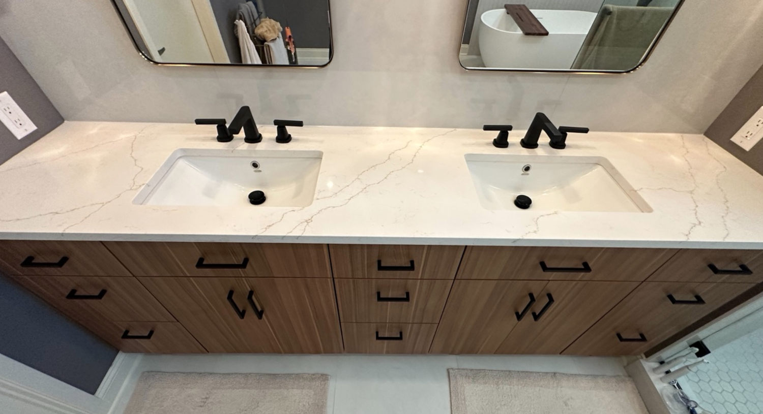 Calacatta Golden Bianco surface and installation reference