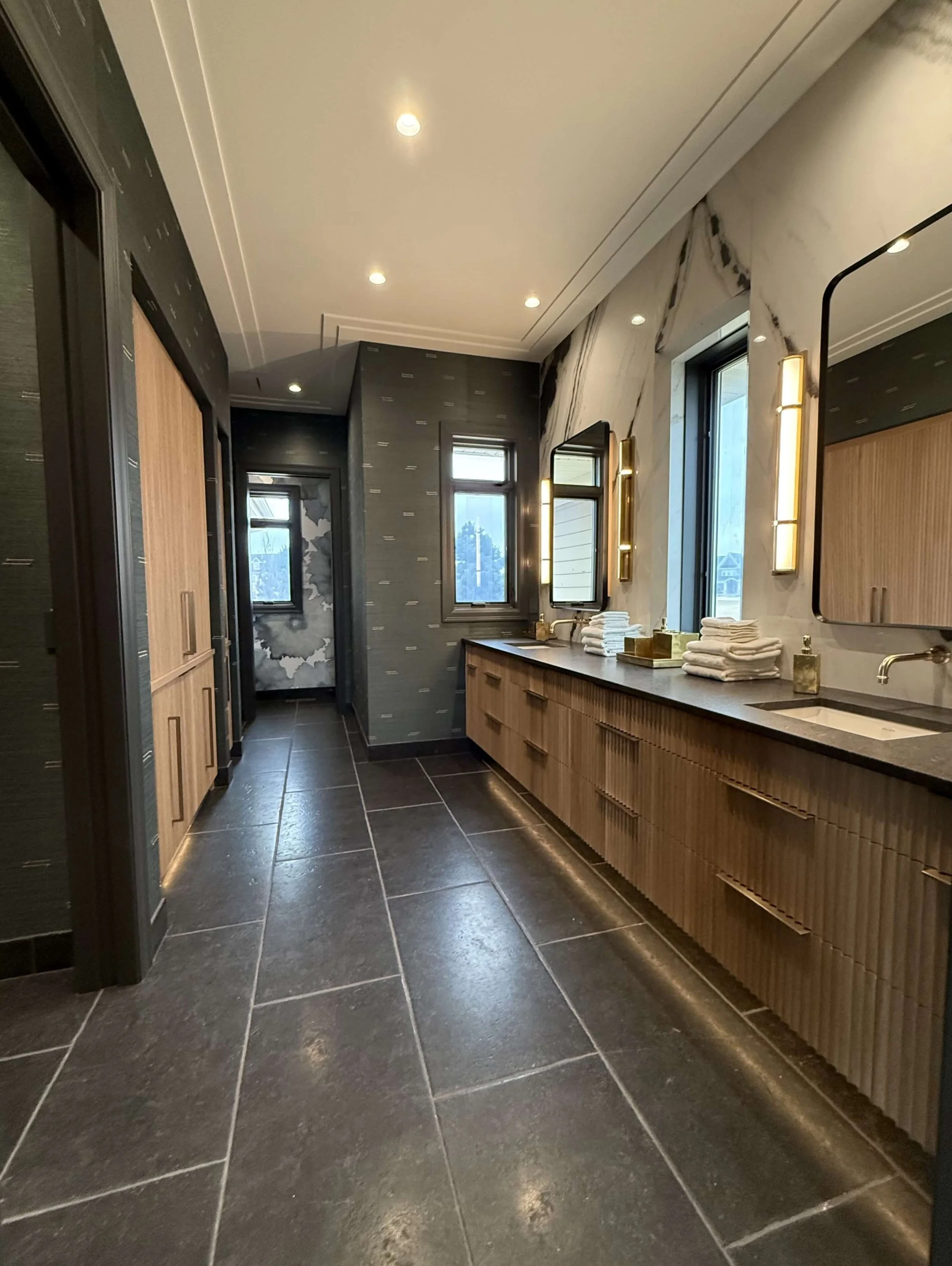 StudioVesta_PriorLake_Primary Bathroom Vanity.JPG